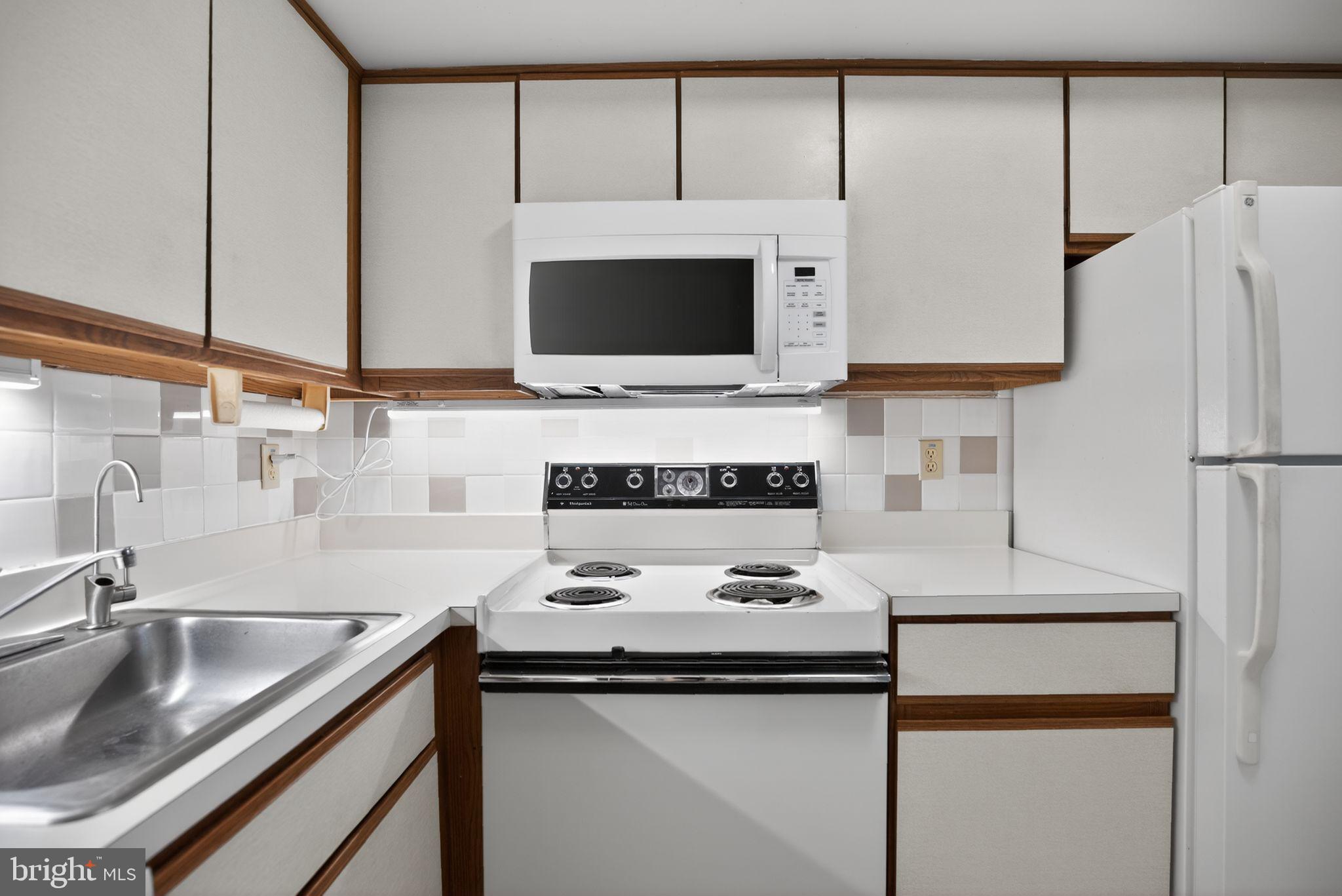 BUTLER PARK CONDO - Residential