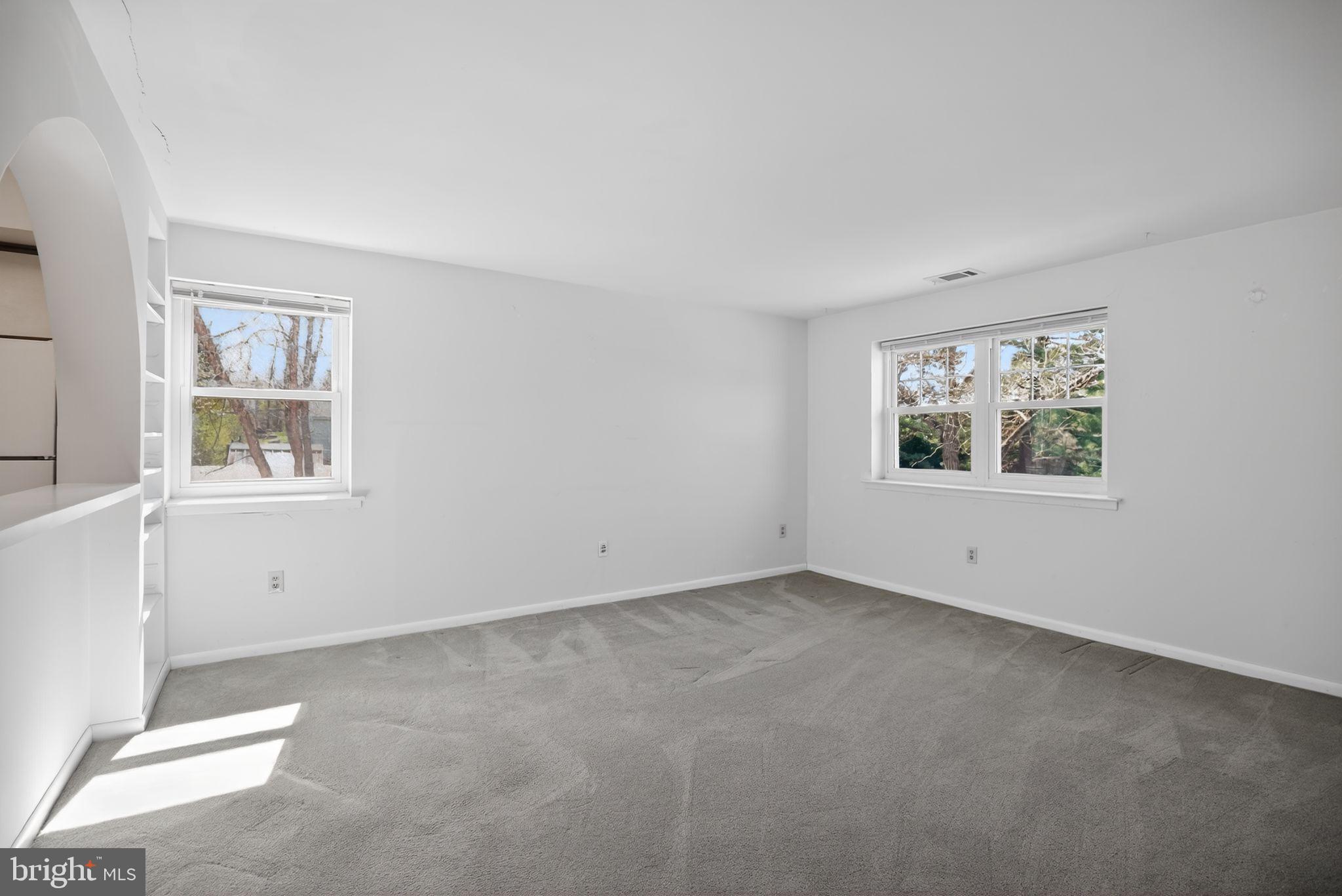 BUTLER PARK CONDO - Residential