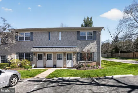111 Hampstead Drive Unit 111, Ambler, PA MLS: PAMC2174956
