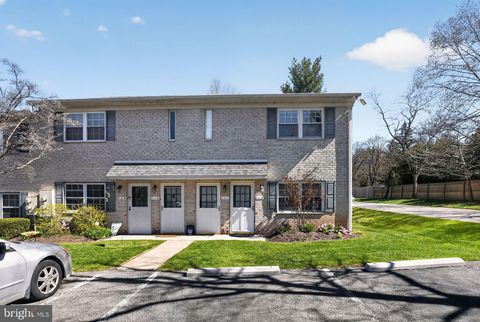 111 HAMPSTEAD DRIVE 111 AMBLER PA 19002