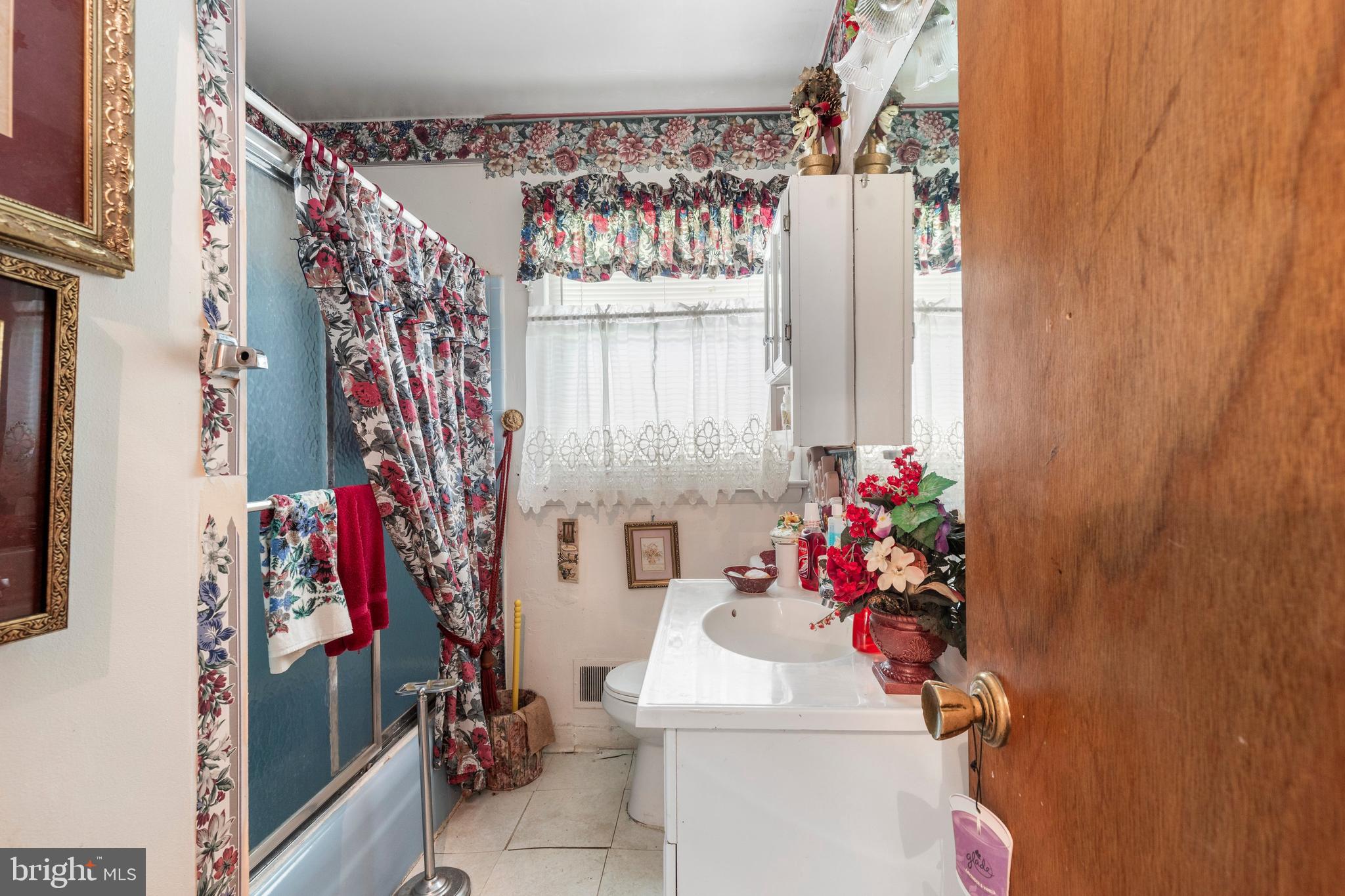 EAST COLUMBIA - Residential