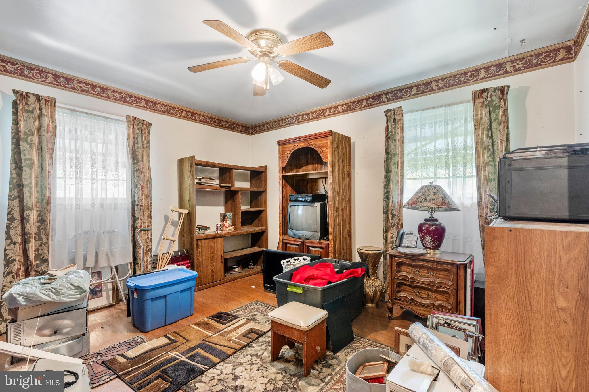 EAST COLUMBIA - Residential