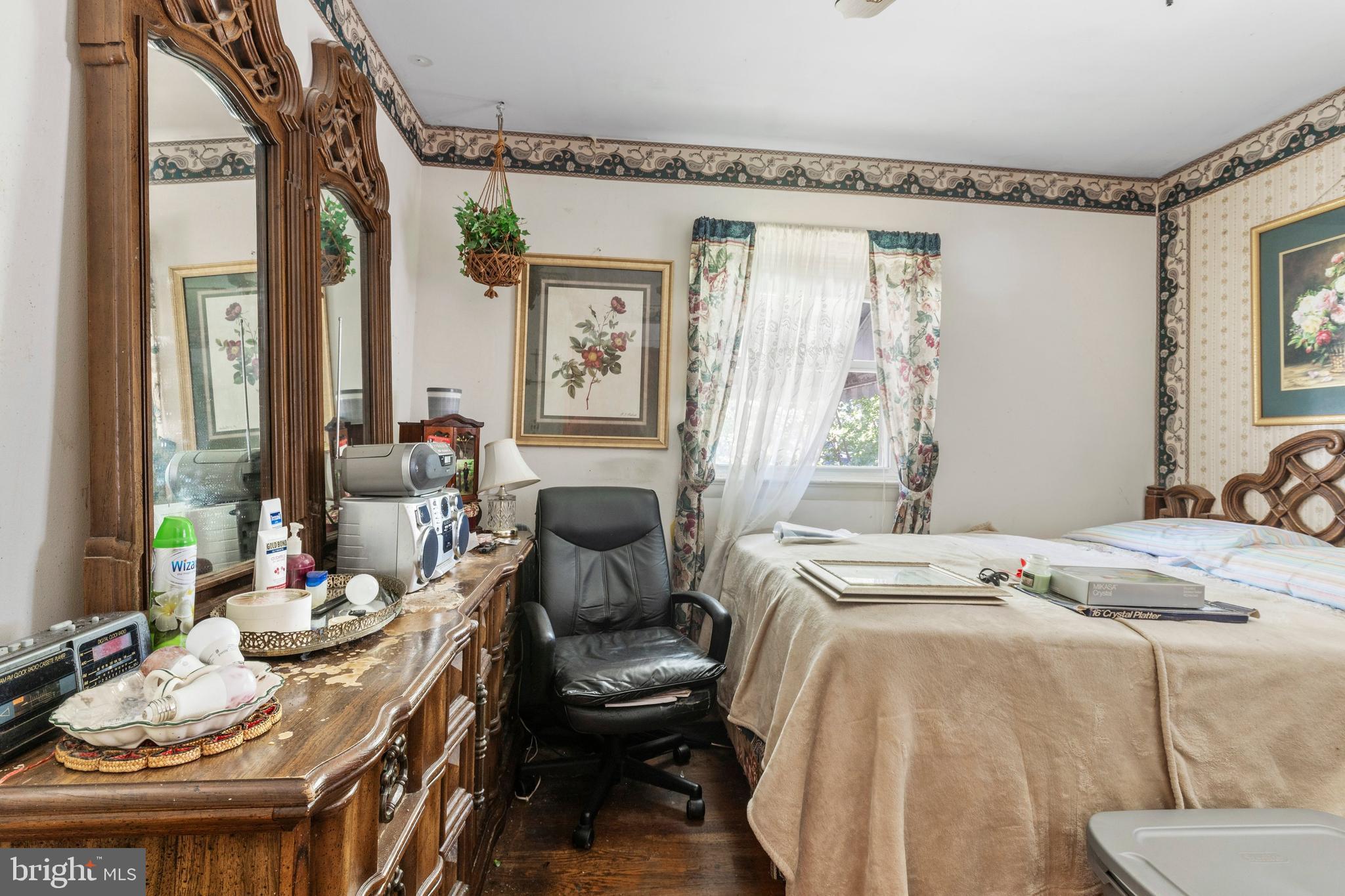 EAST COLUMBIA - Residential