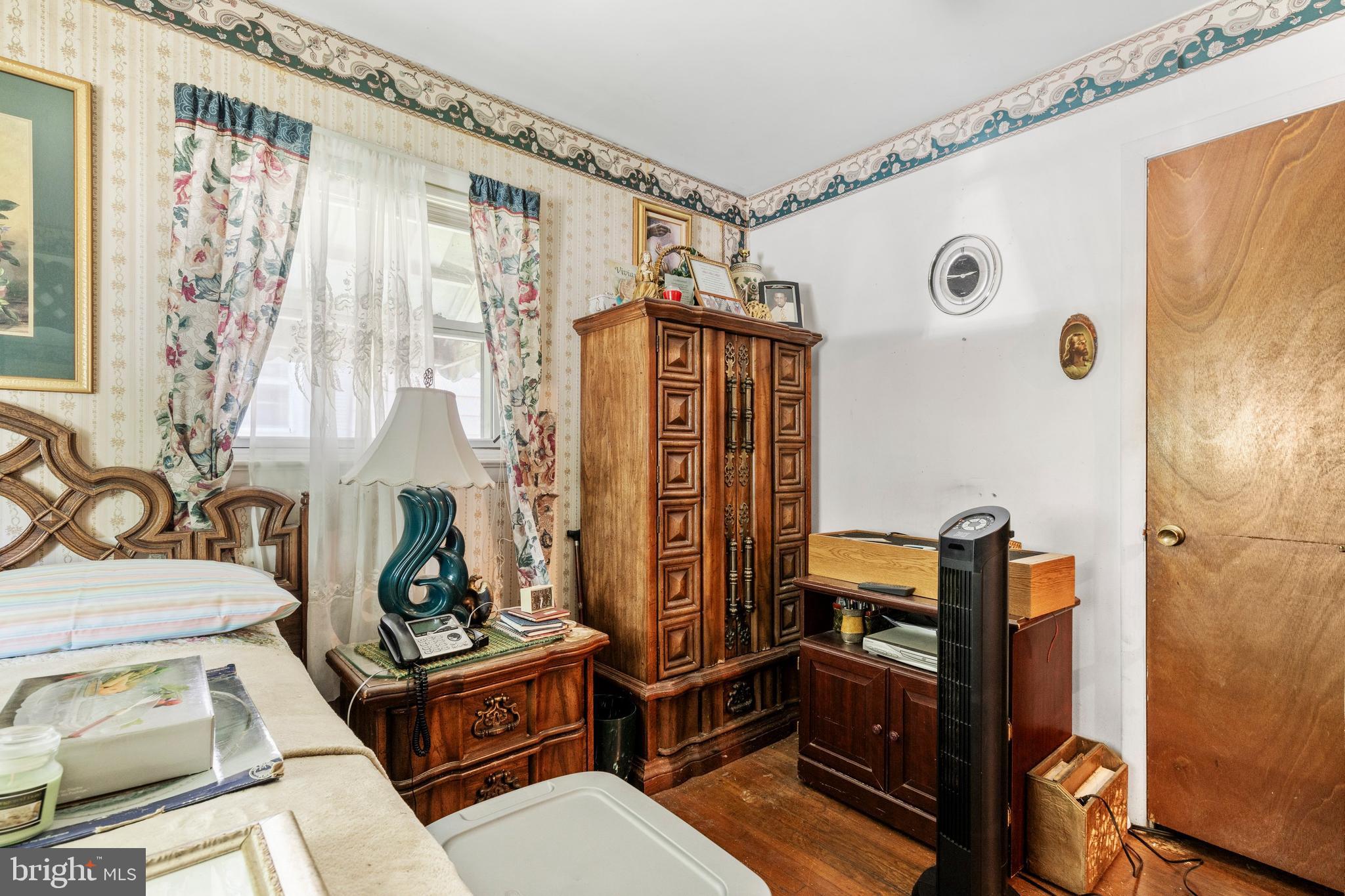 EAST COLUMBIA - Residential