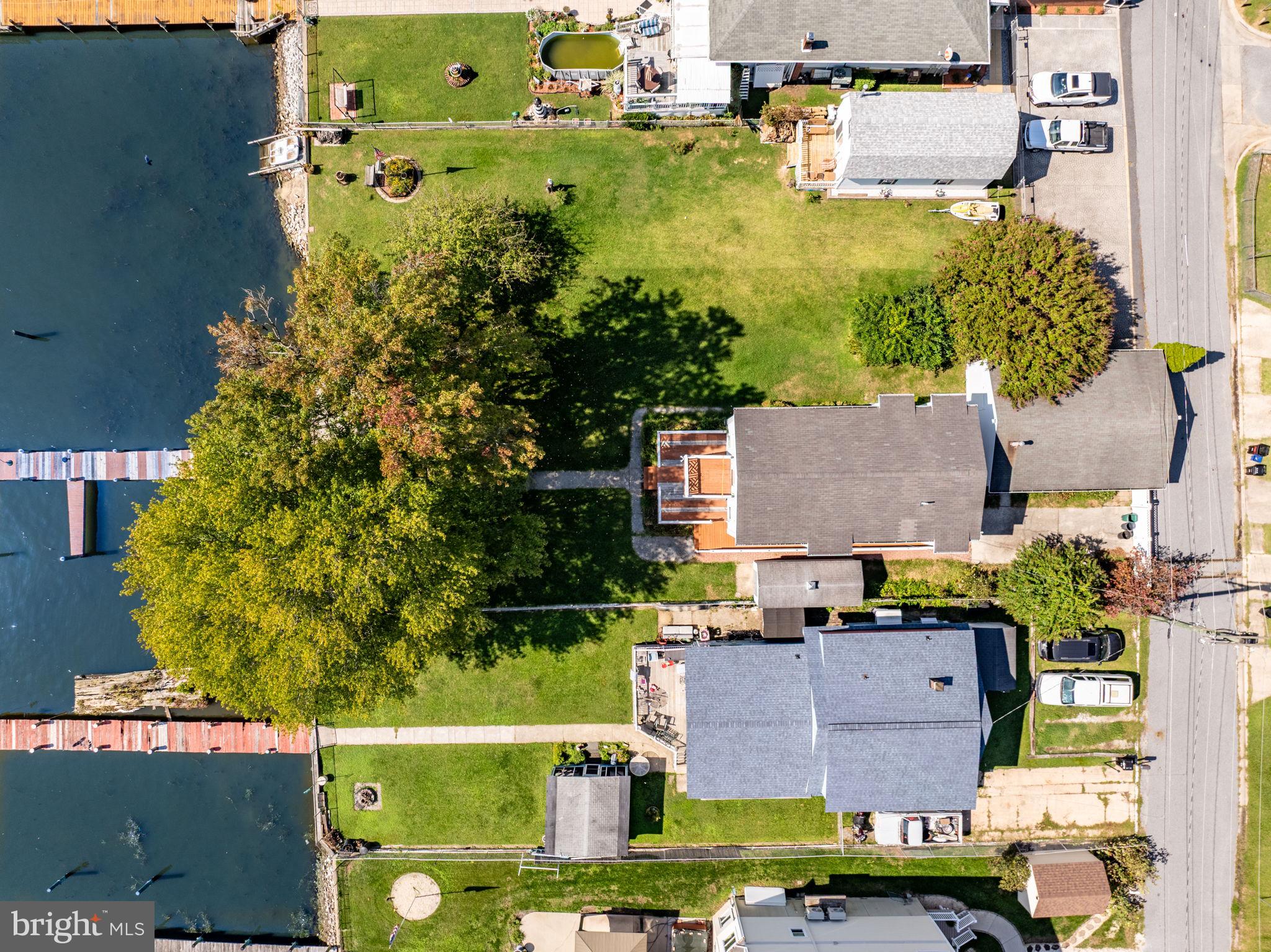 MIDDLE RIVER - Residential