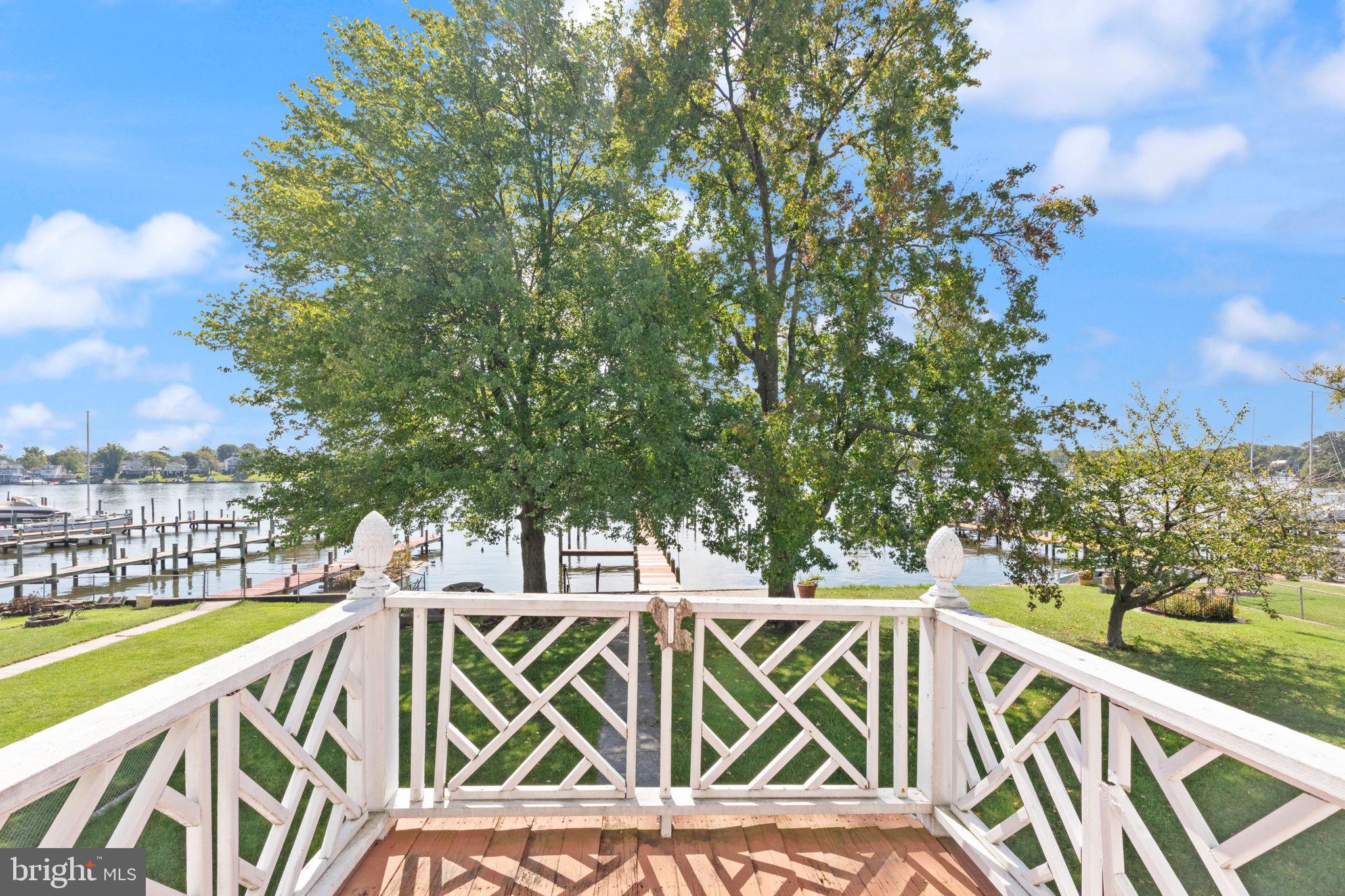 MIDDLE RIVER - Residential