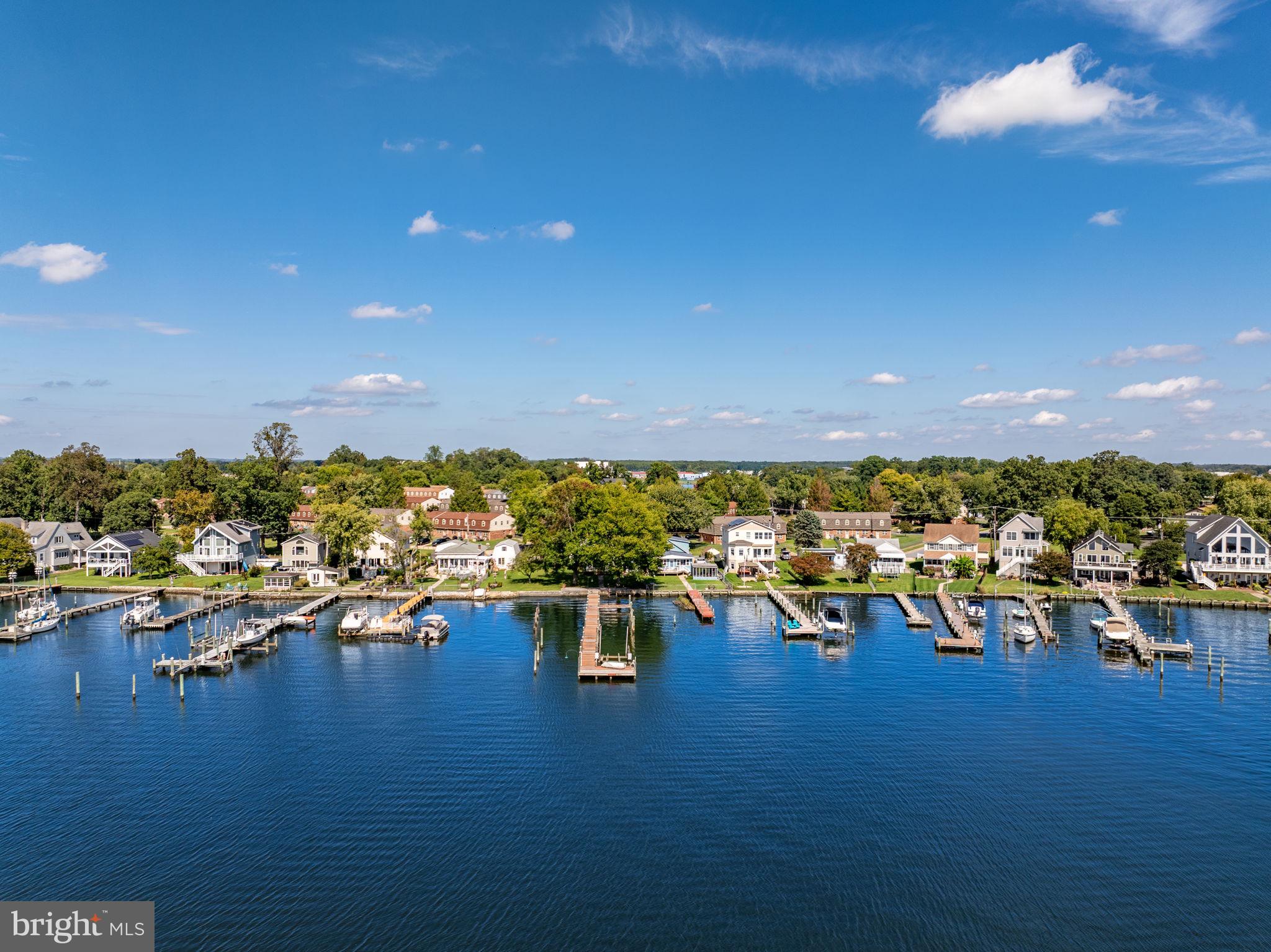 MIDDLE RIVER - Residential