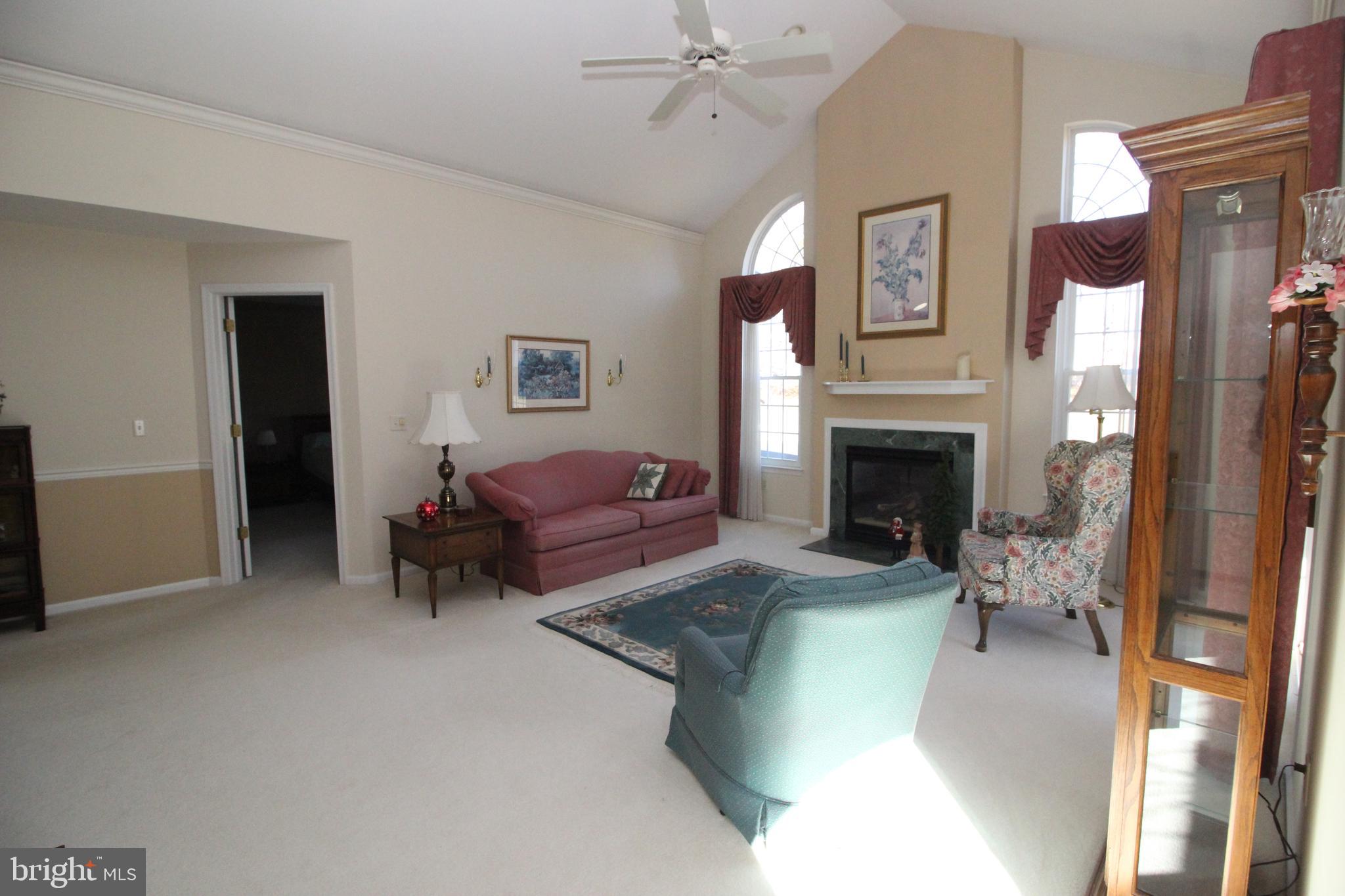 LIONSGATE - Residential