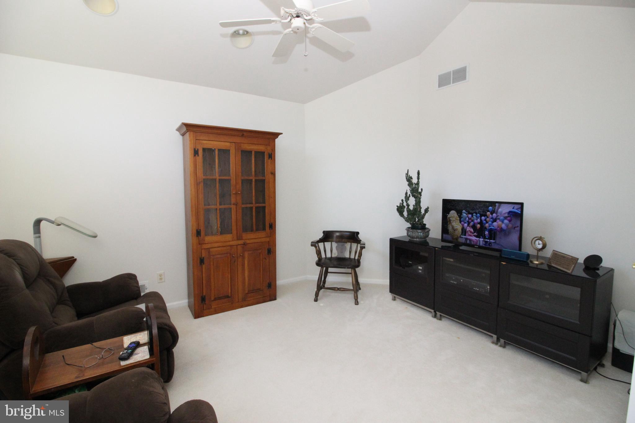 LIONSGATE - Residential