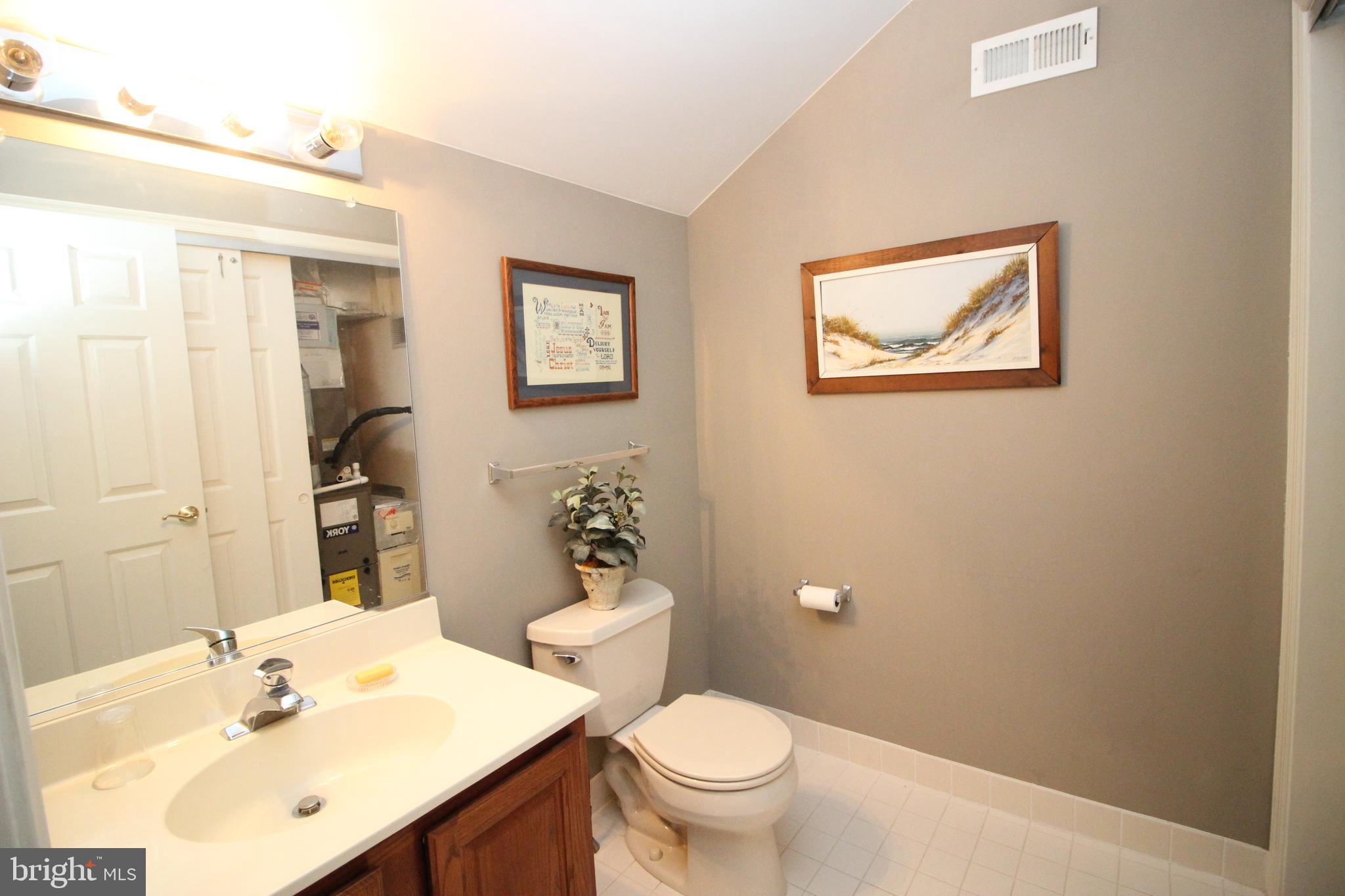 LIONSGATE - Residential