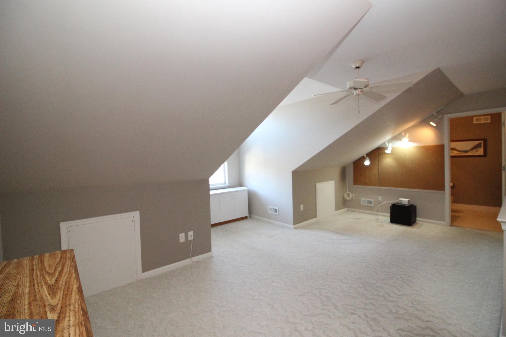 LIONSGATE - Residential