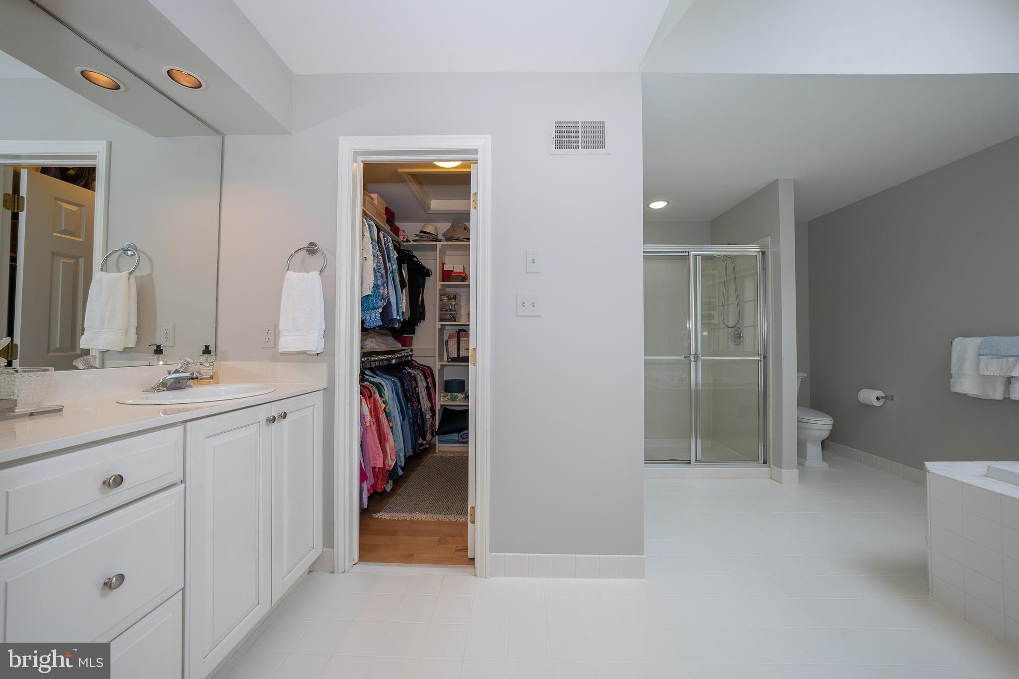 AVONWOOD - Residential