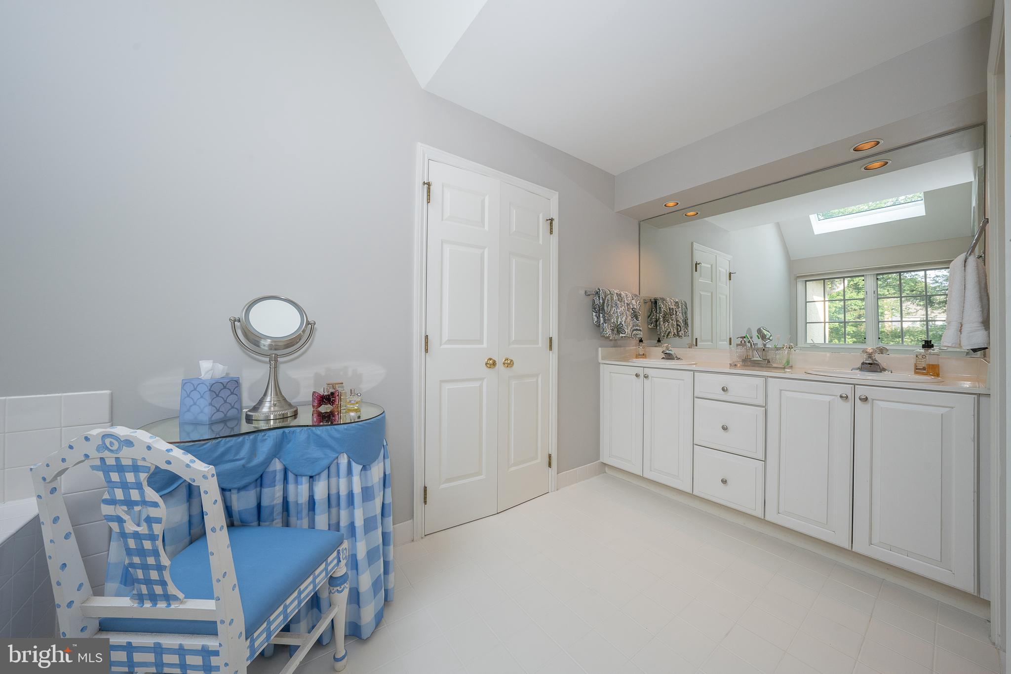 AVONWOOD - Residential