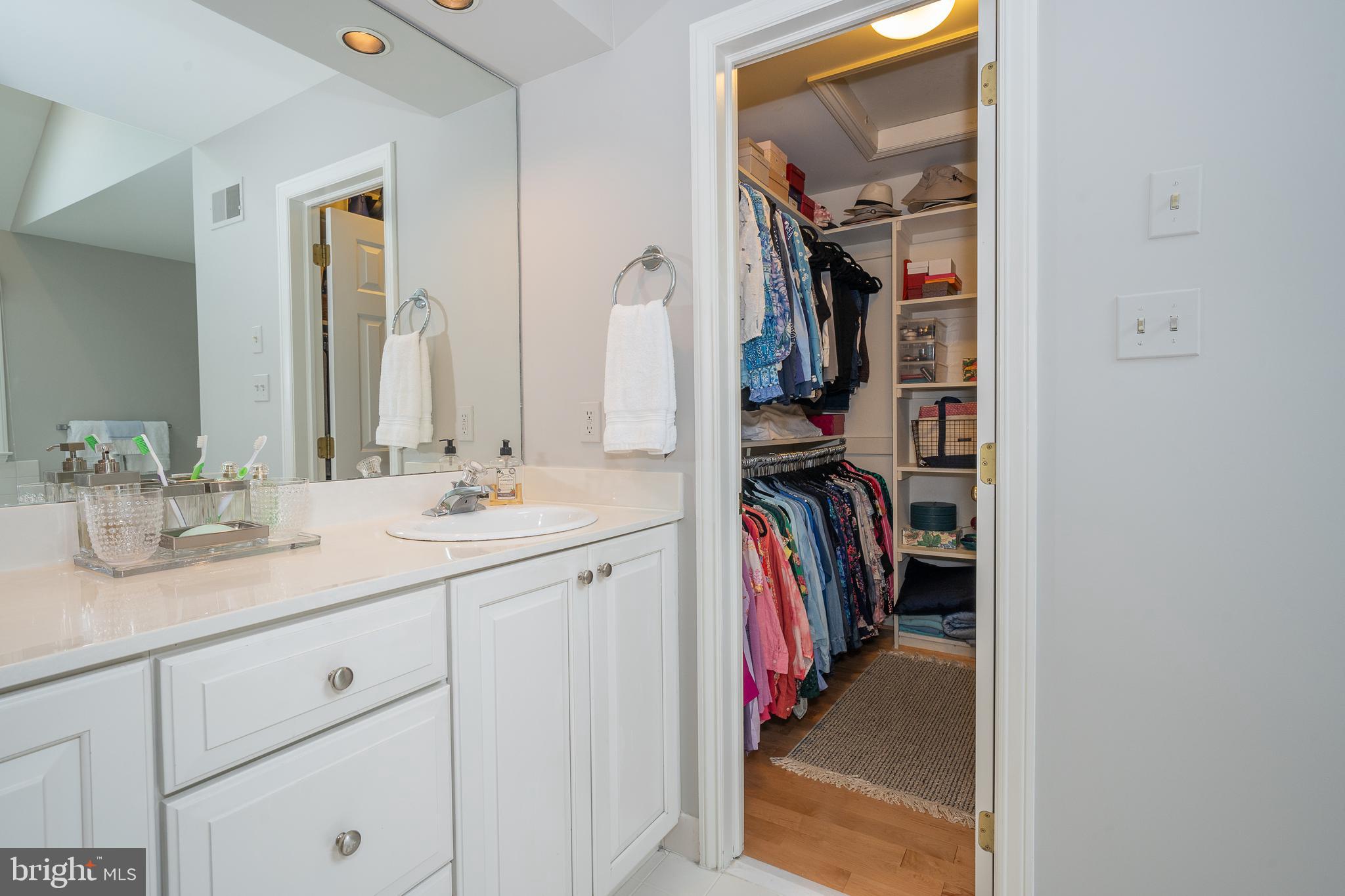 AVONWOOD - Residential