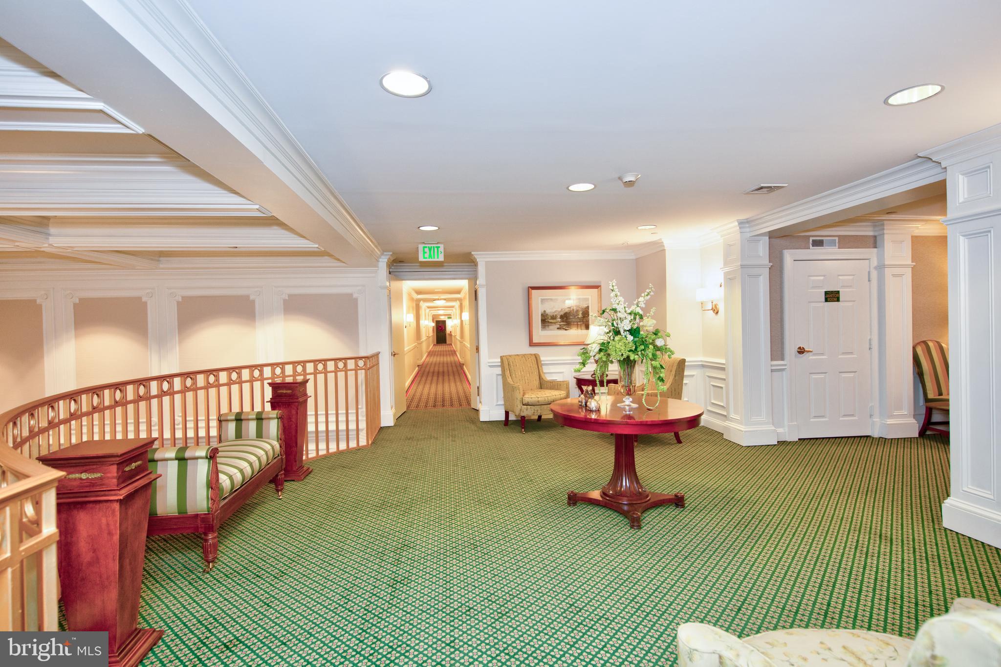 ROUNDWOOD RIDGE - Residential