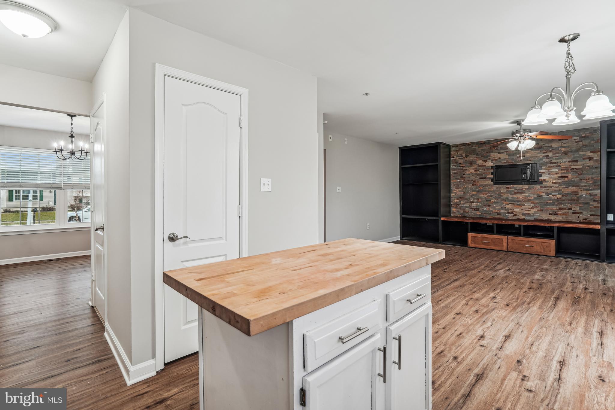 HOLLAWAY ESTATES - Residential