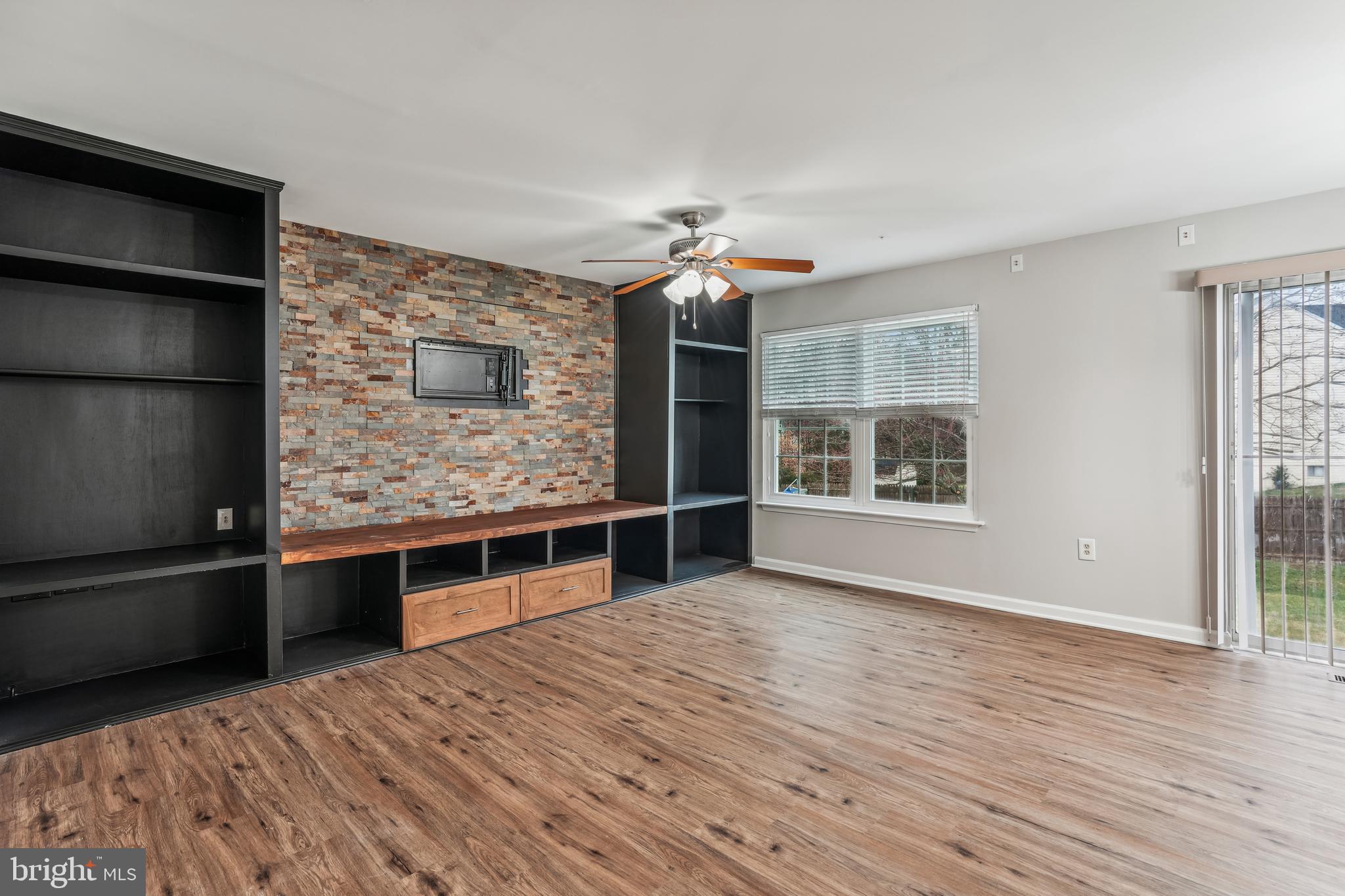 HOLLAWAY ESTATES - Residential