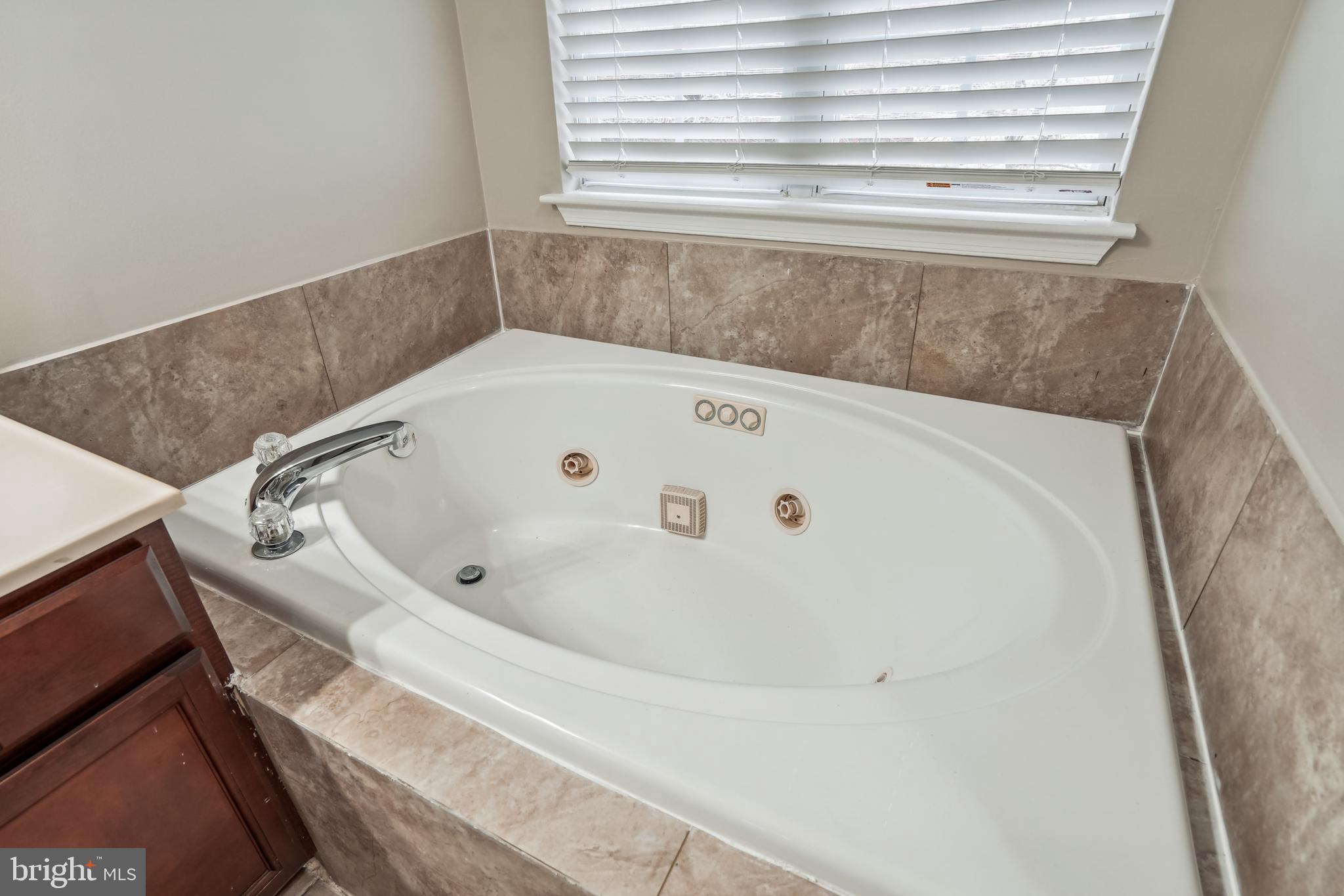 HOLLAWAY ESTATES - Residential