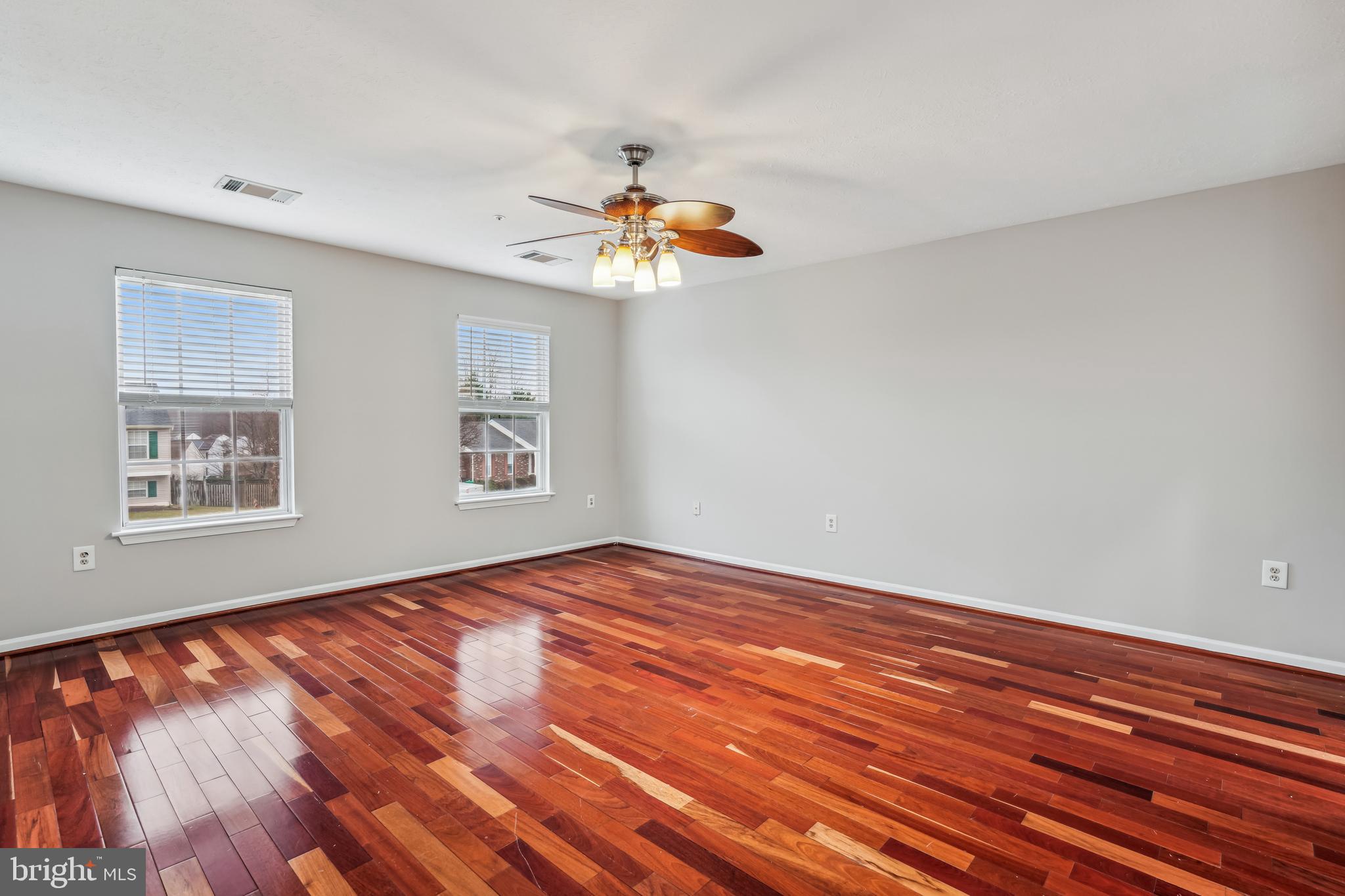 HOLLAWAY ESTATES - Residential