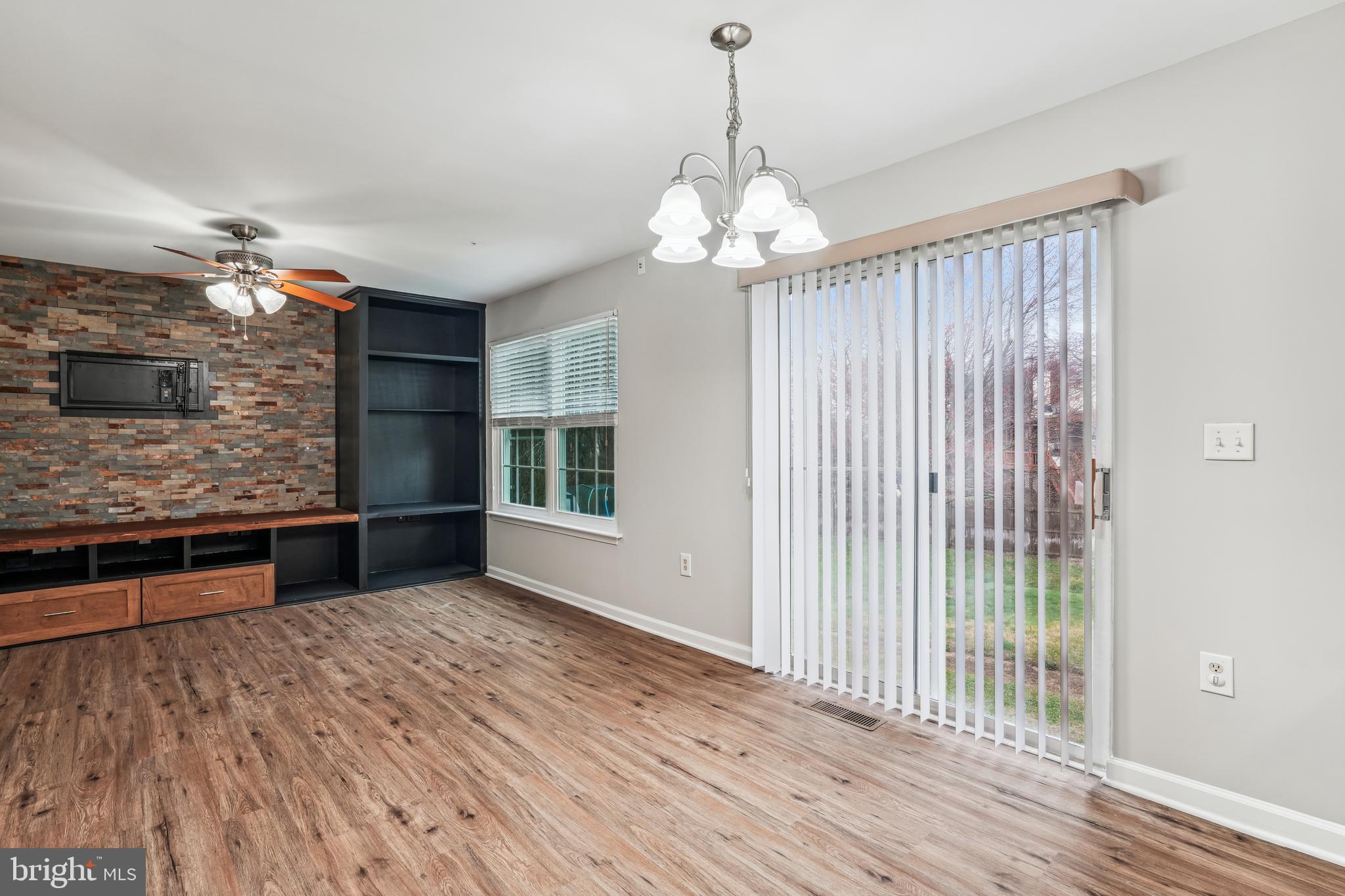 HOLLAWAY ESTATES - Residential