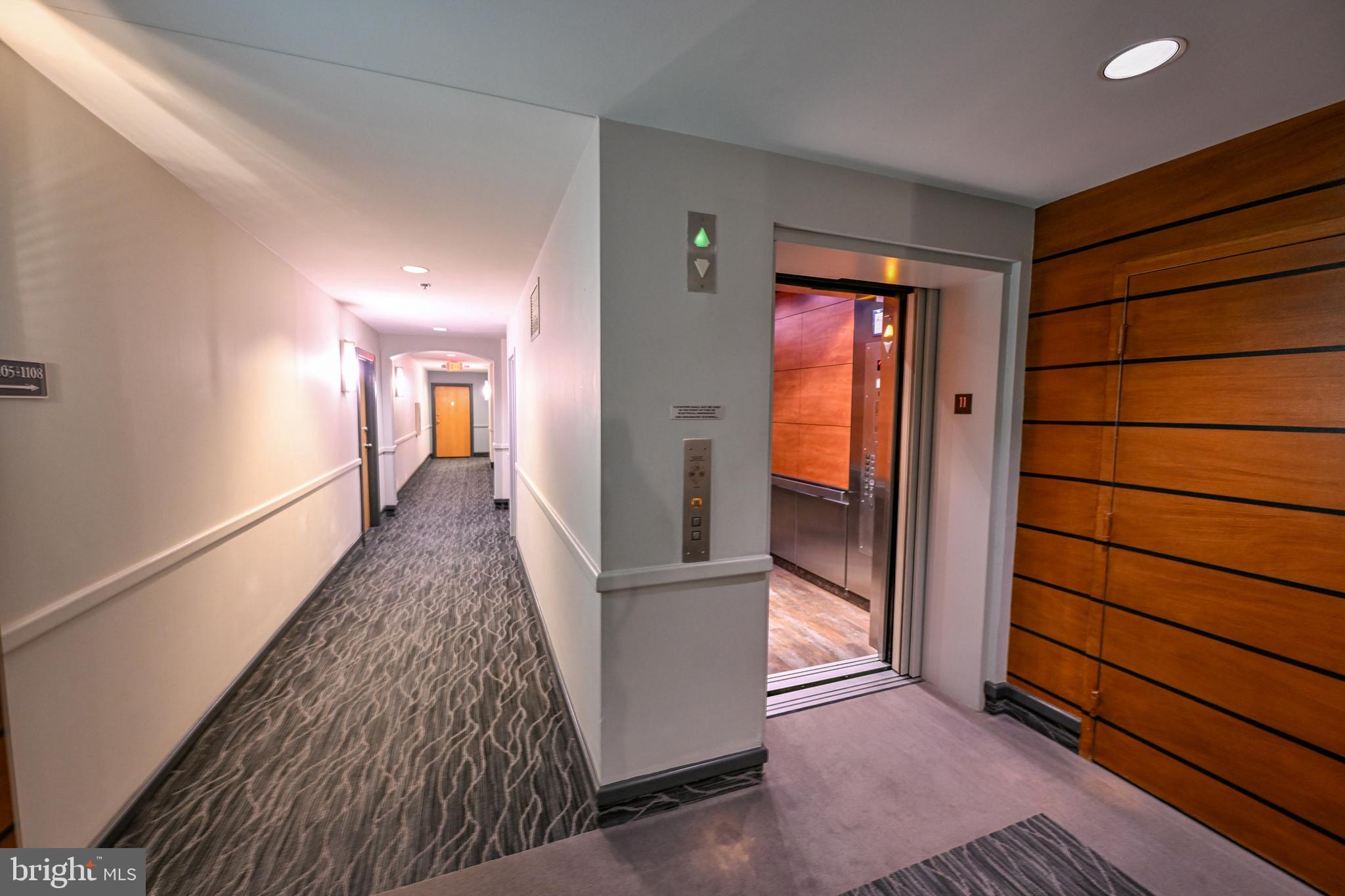 ANCHORAGE TOWERS - Residential