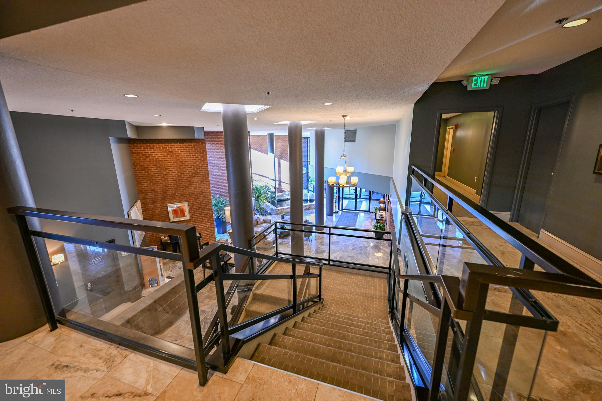 ANCHORAGE TOWERS - Residential