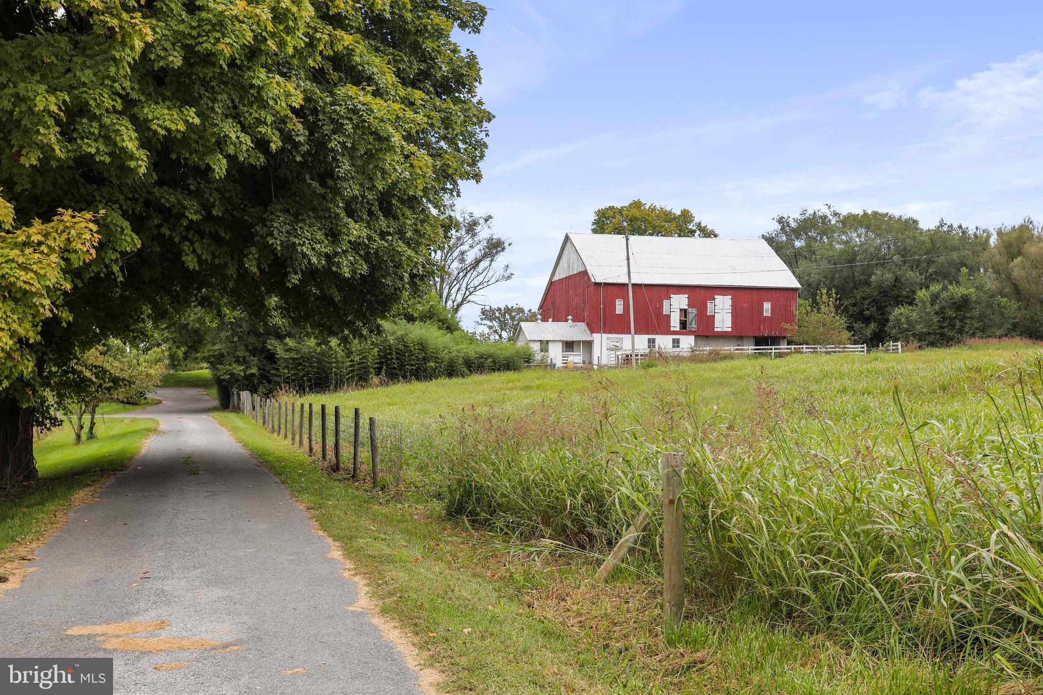 SWAN POND - Residential