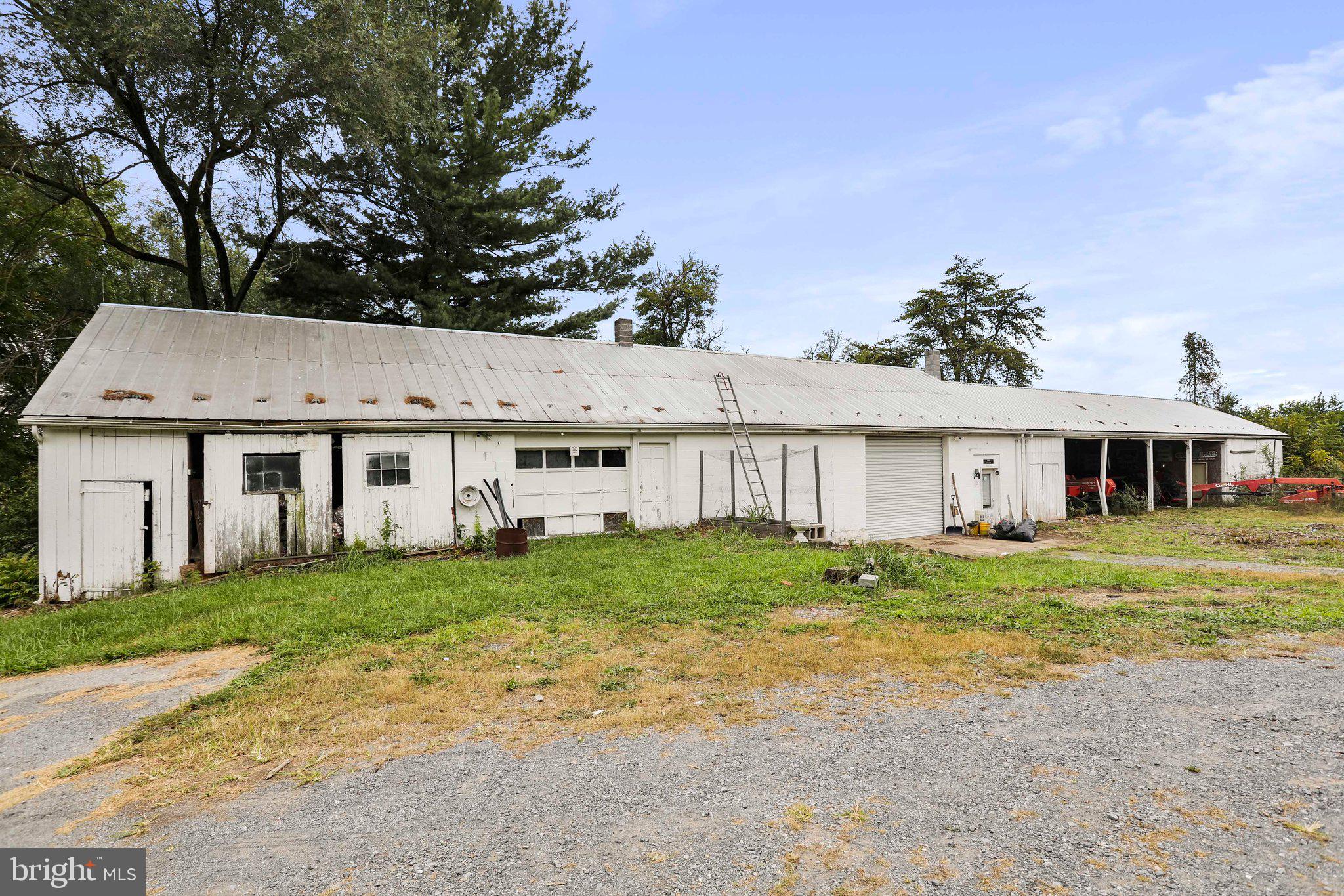 SWAN POND - Residential