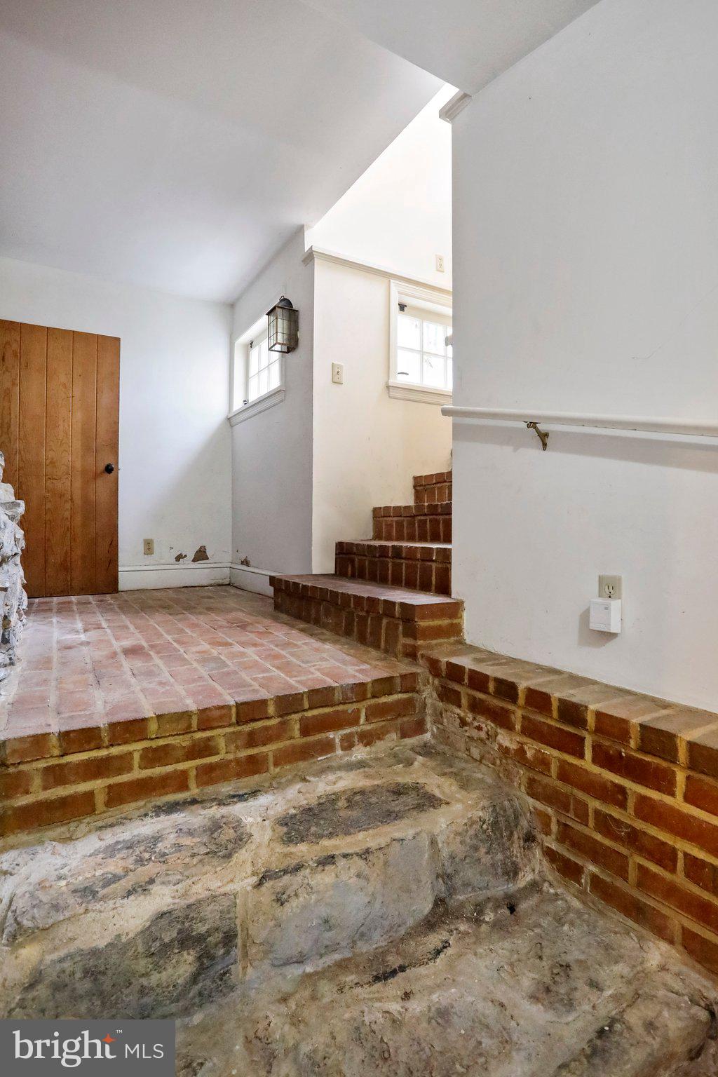 SWAN POND - Residential