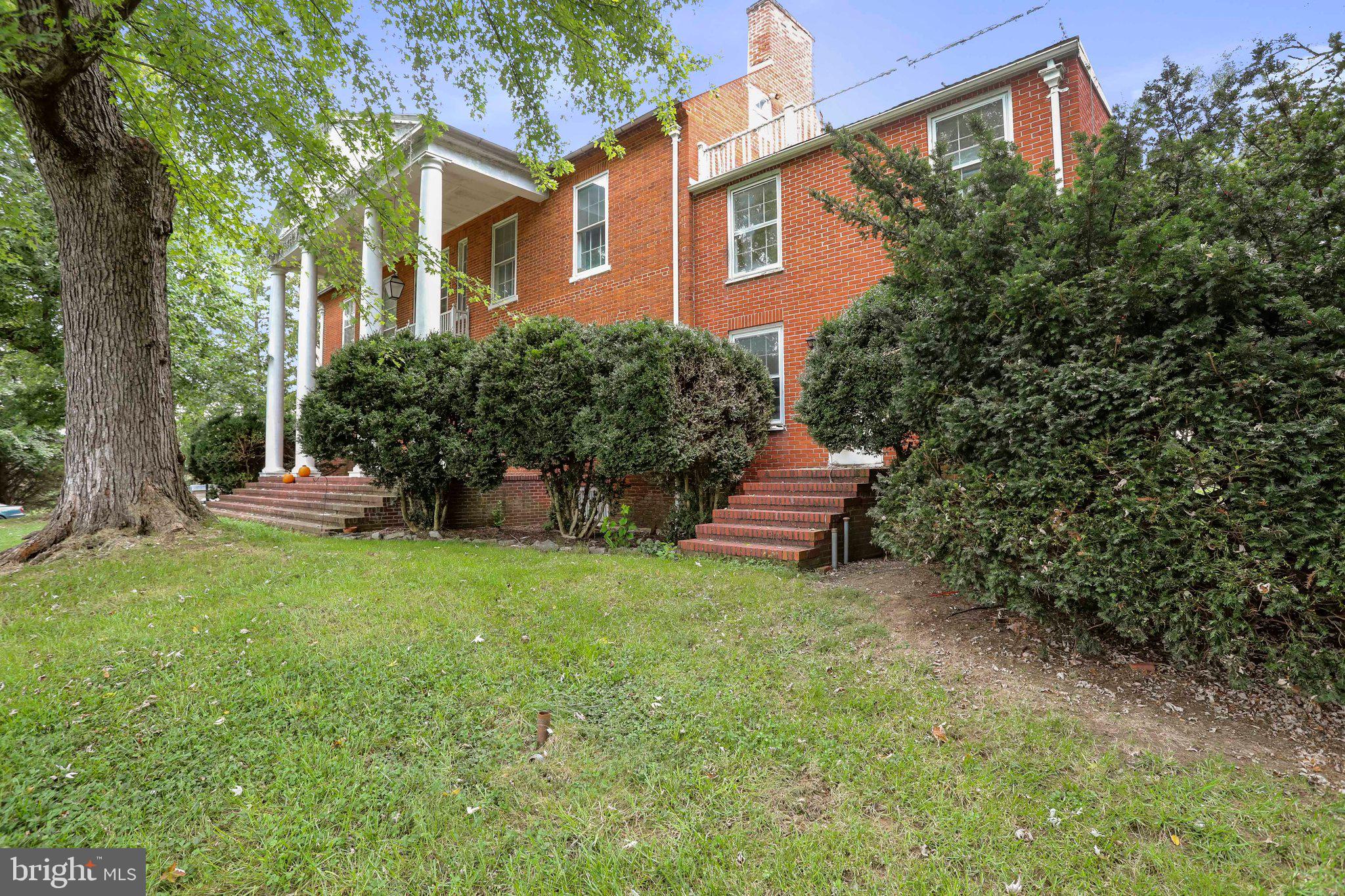 SWAN POND - Residential