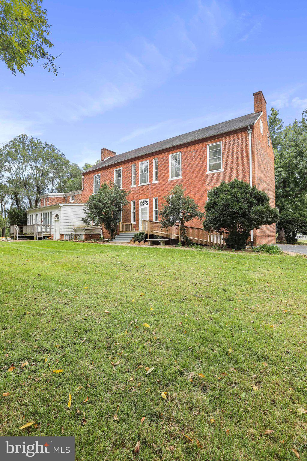 SWAN POND - Residential