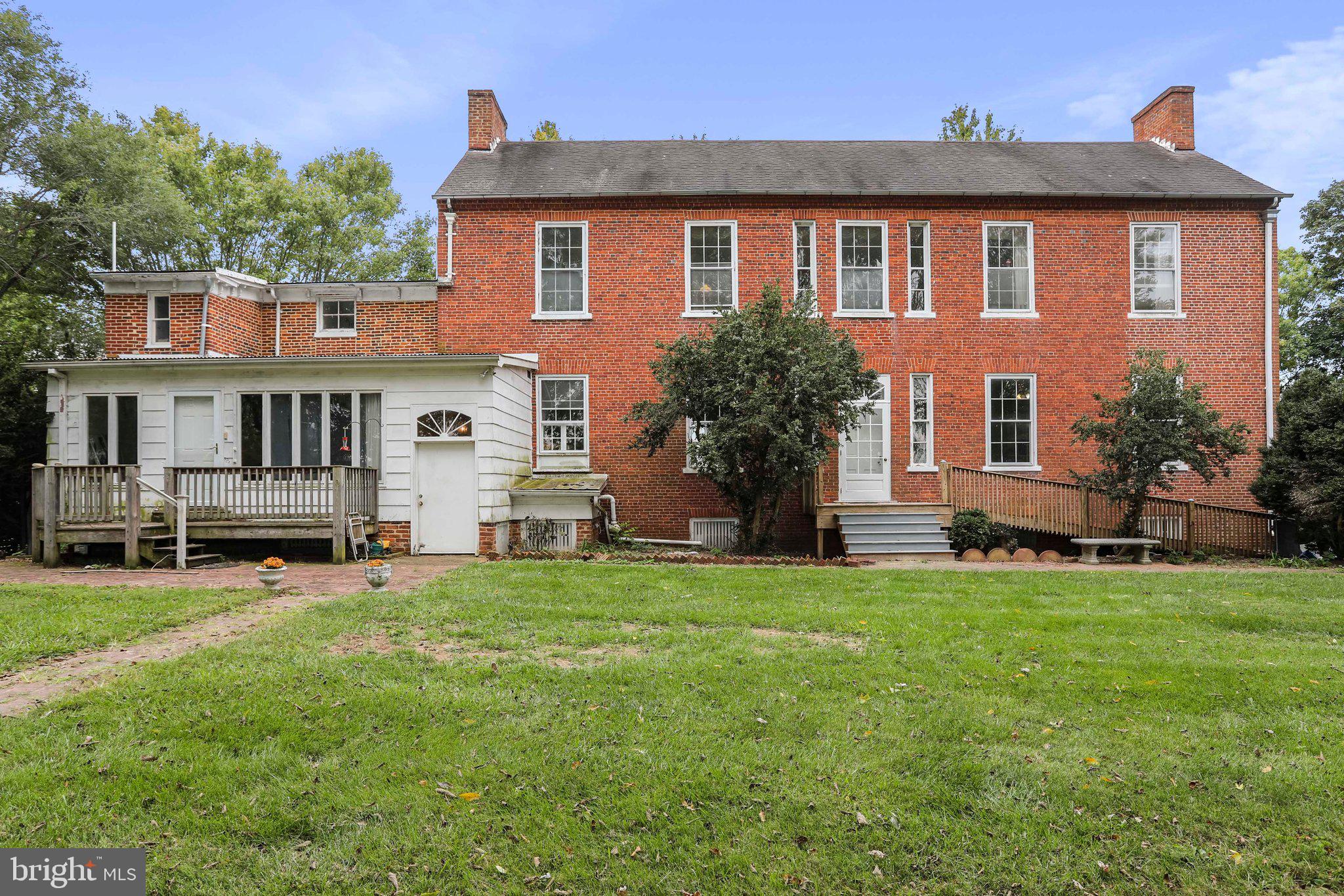 SWAN POND - Residential