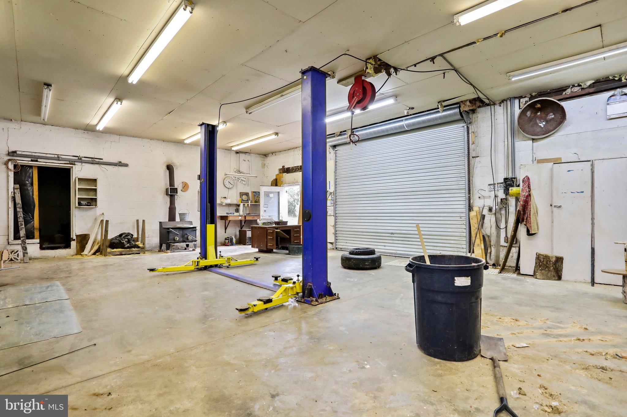 SWAN POND - Residential