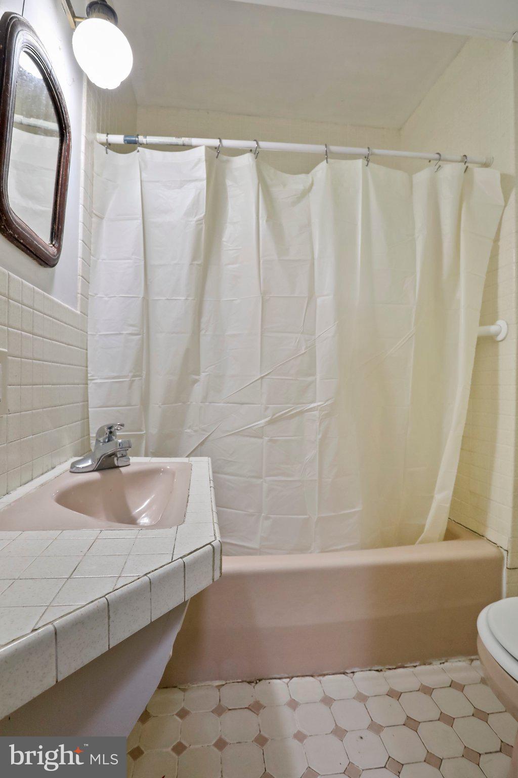 SWAN POND - Residential