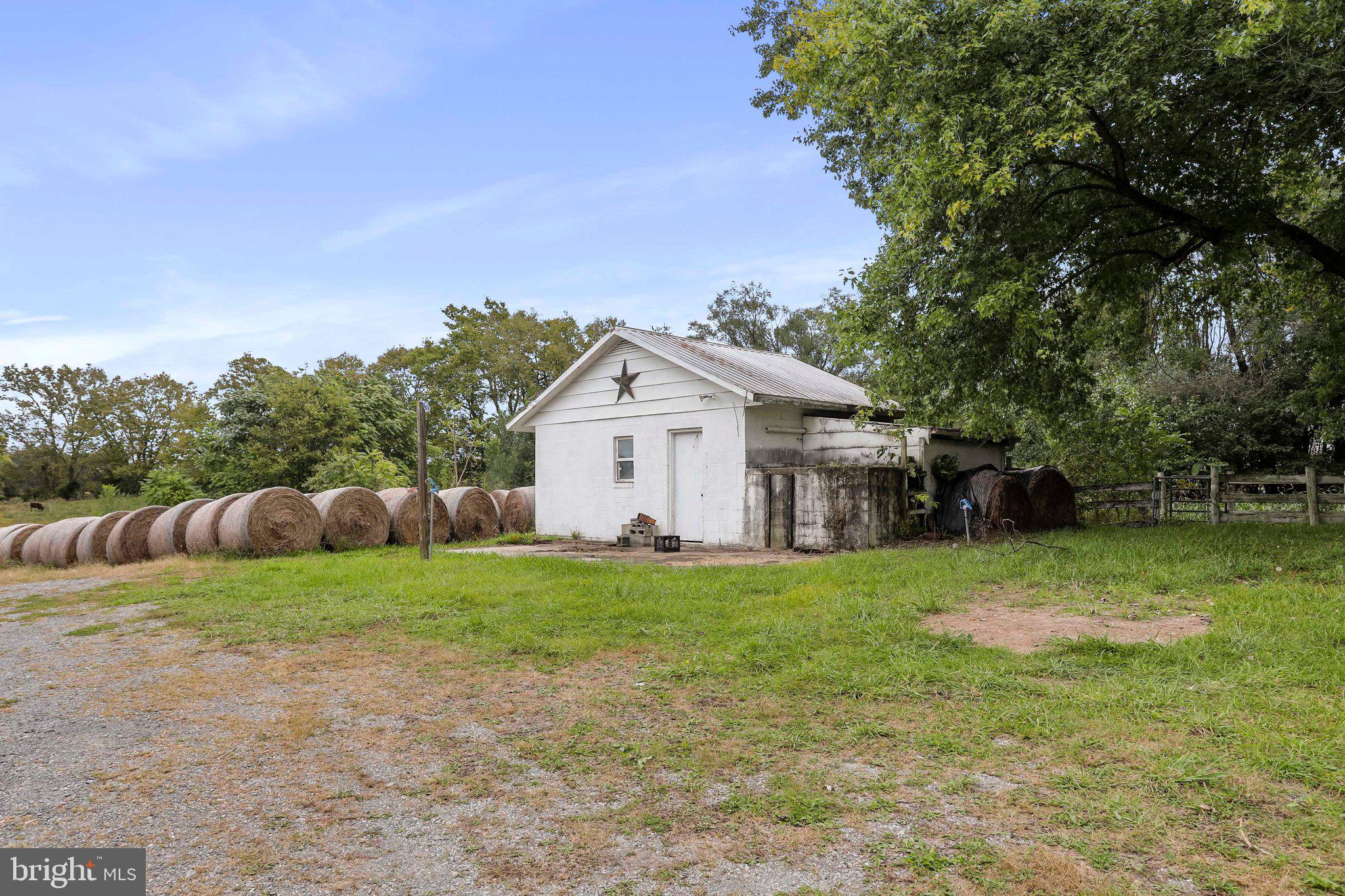 SWAN POND - Residential