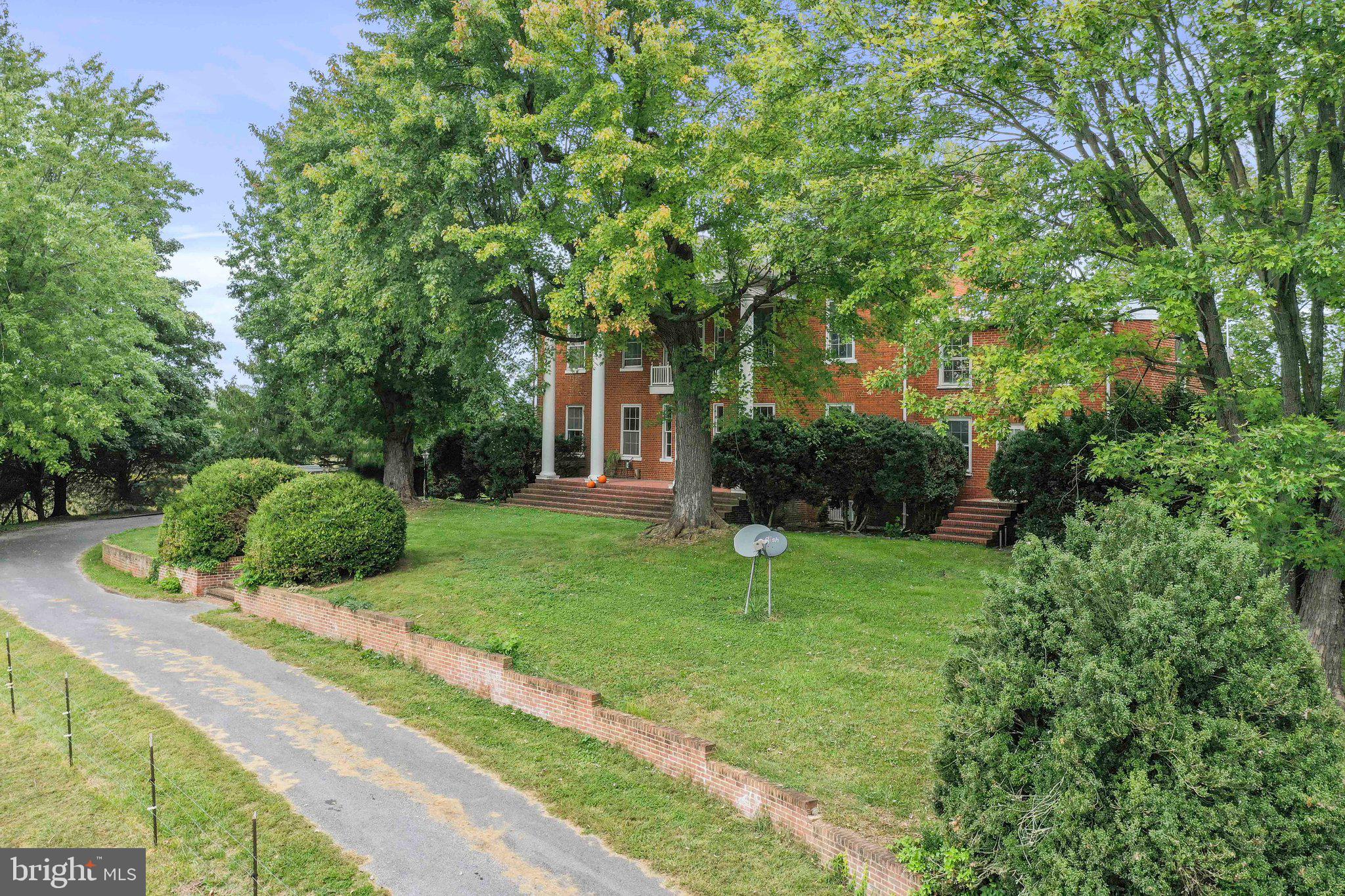 SWAN POND - Residential