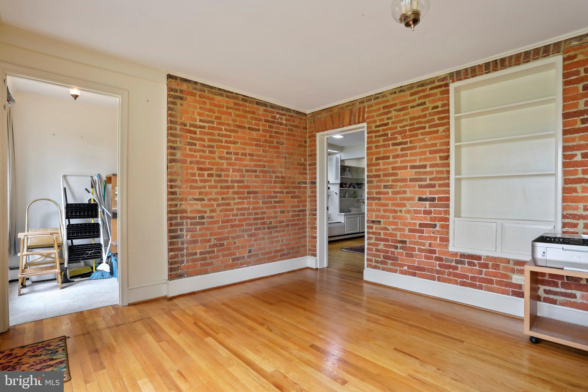 SWAN POND - Residential