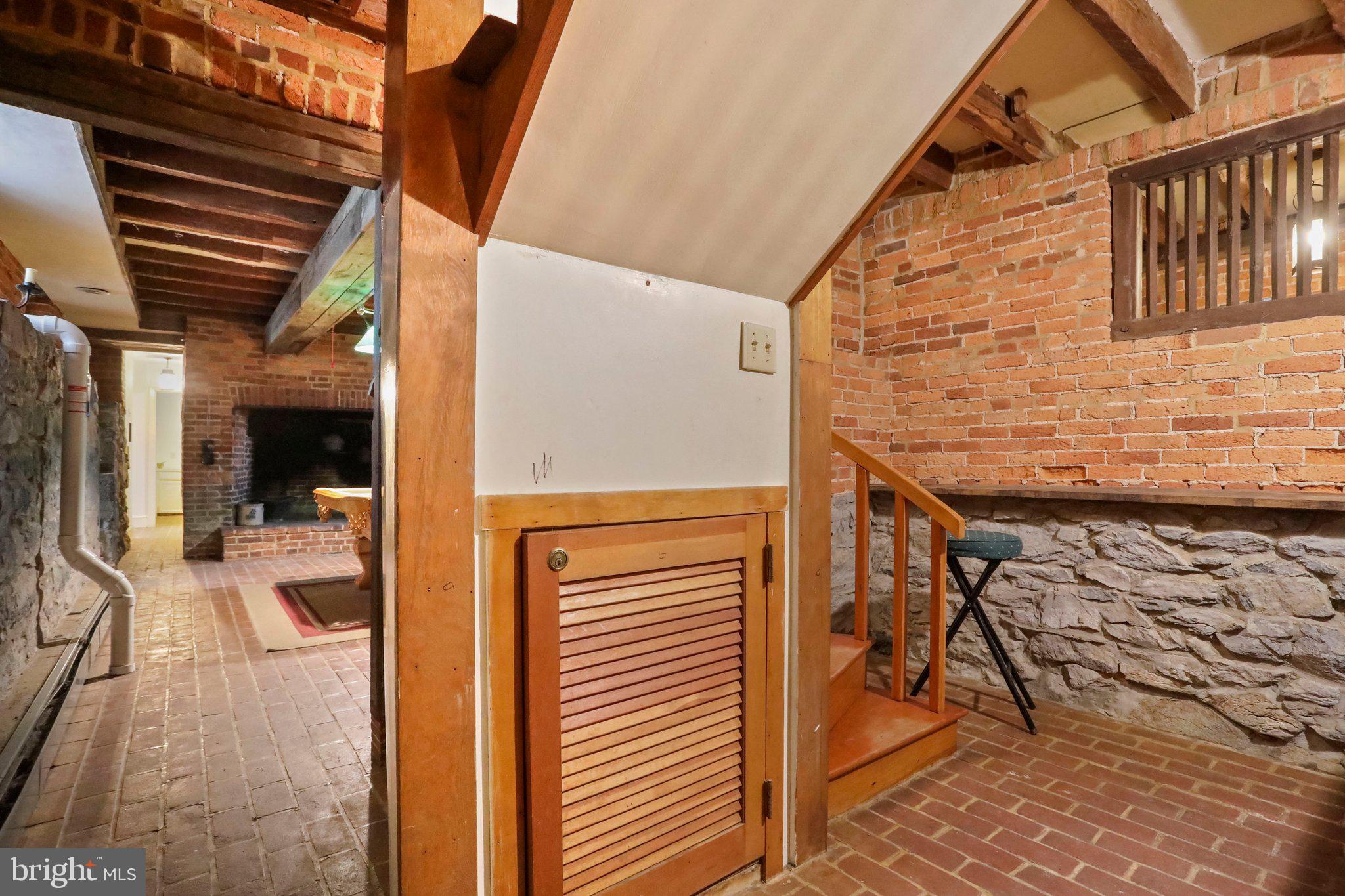 SWAN POND - Residential