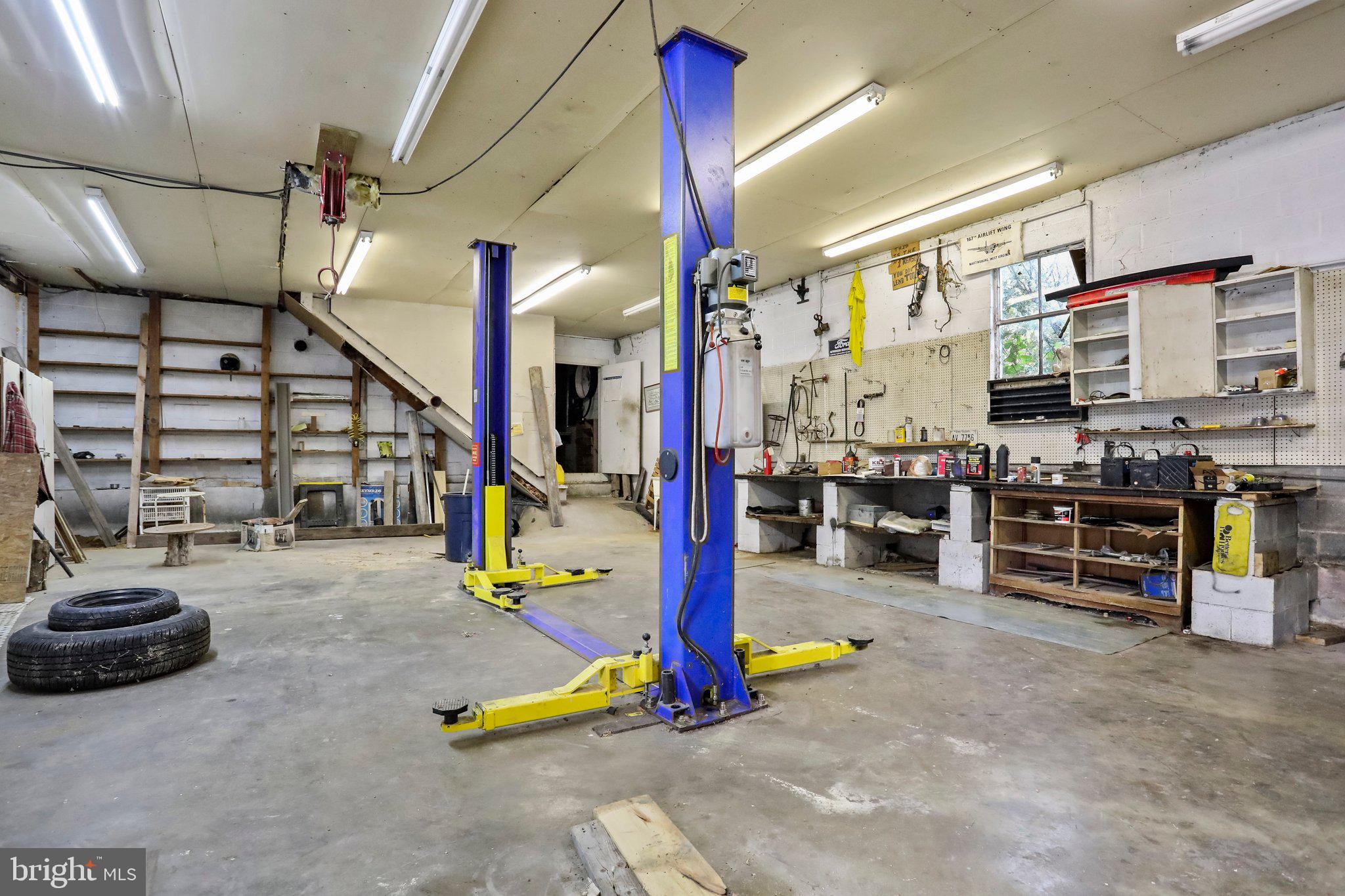 SWAN POND - Residential