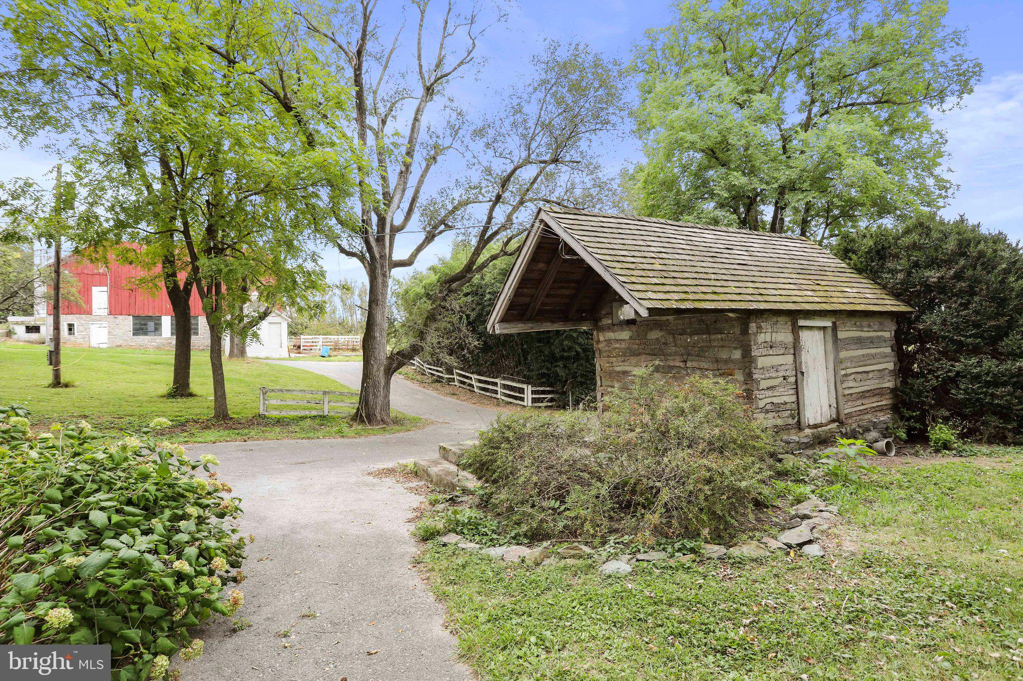 SWAN POND - Residential