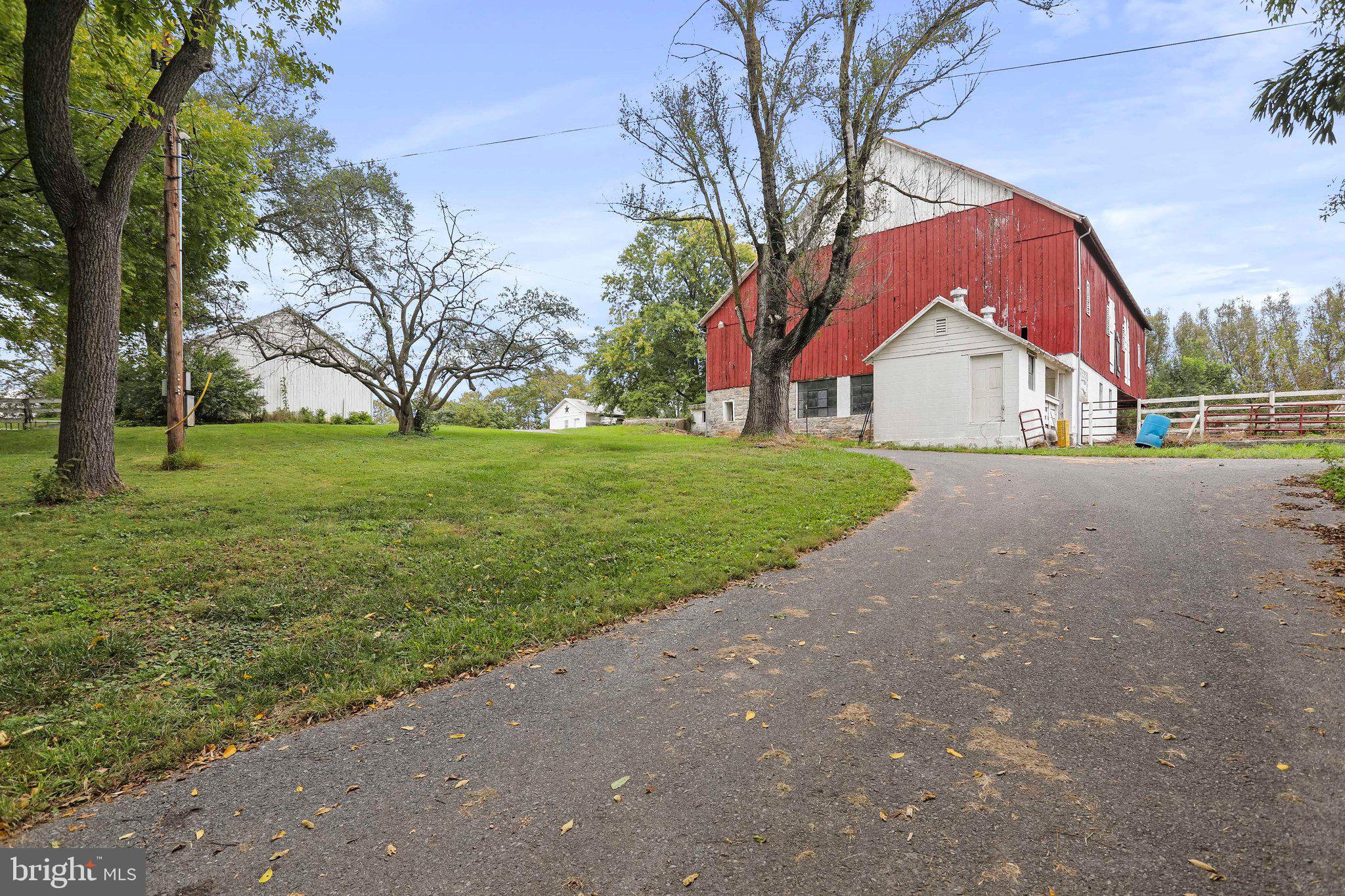 SWAN POND - Residential
