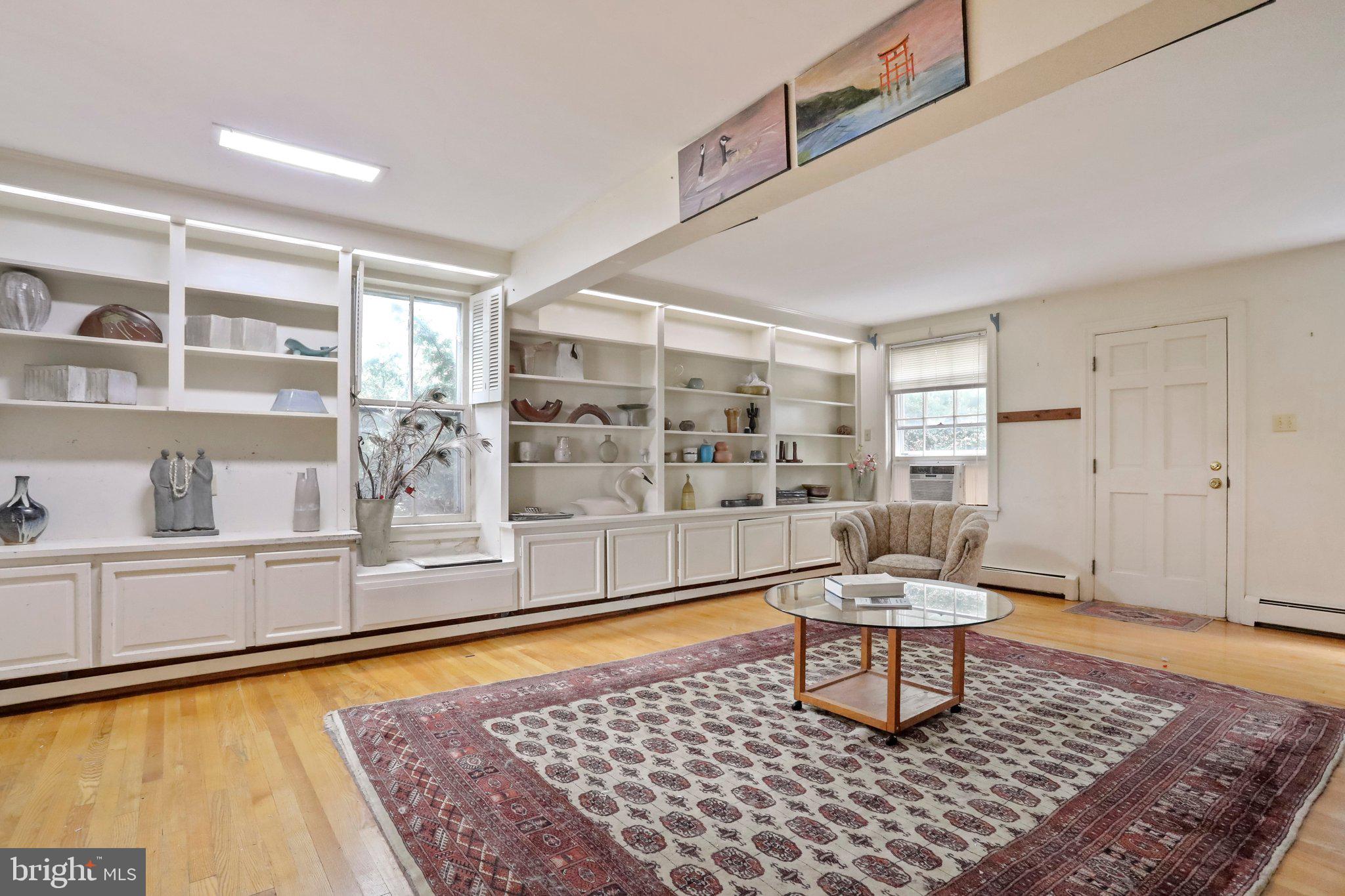 SWAN POND - Residential