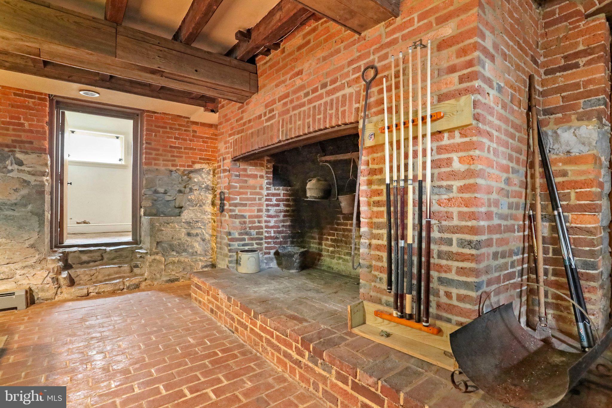 SWAN POND - Residential