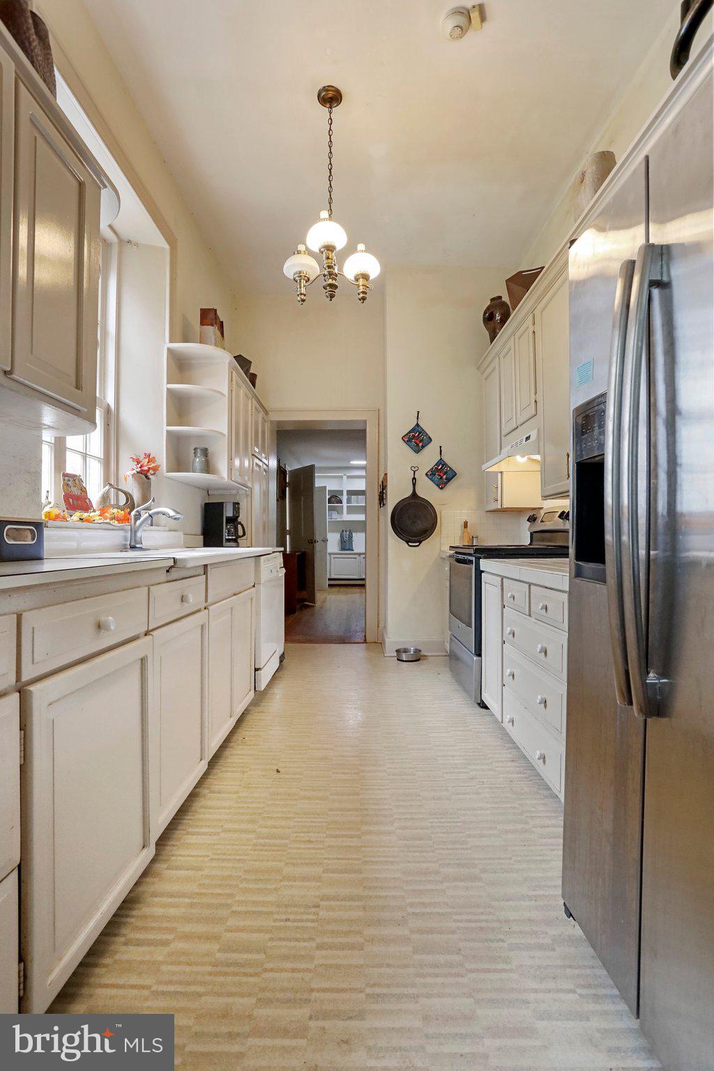 SWAN POND - Residential