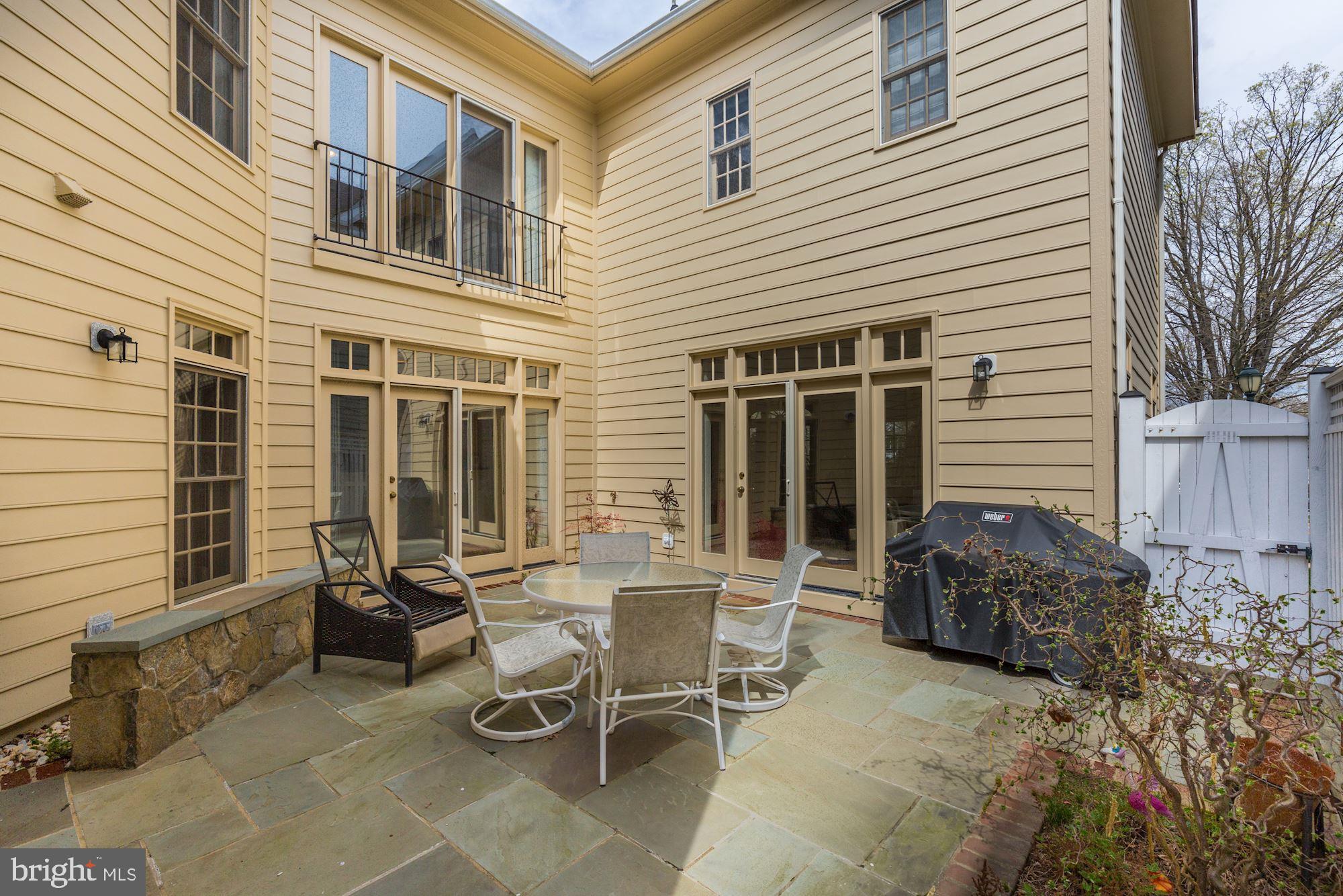 FALLSGROVE - Residential