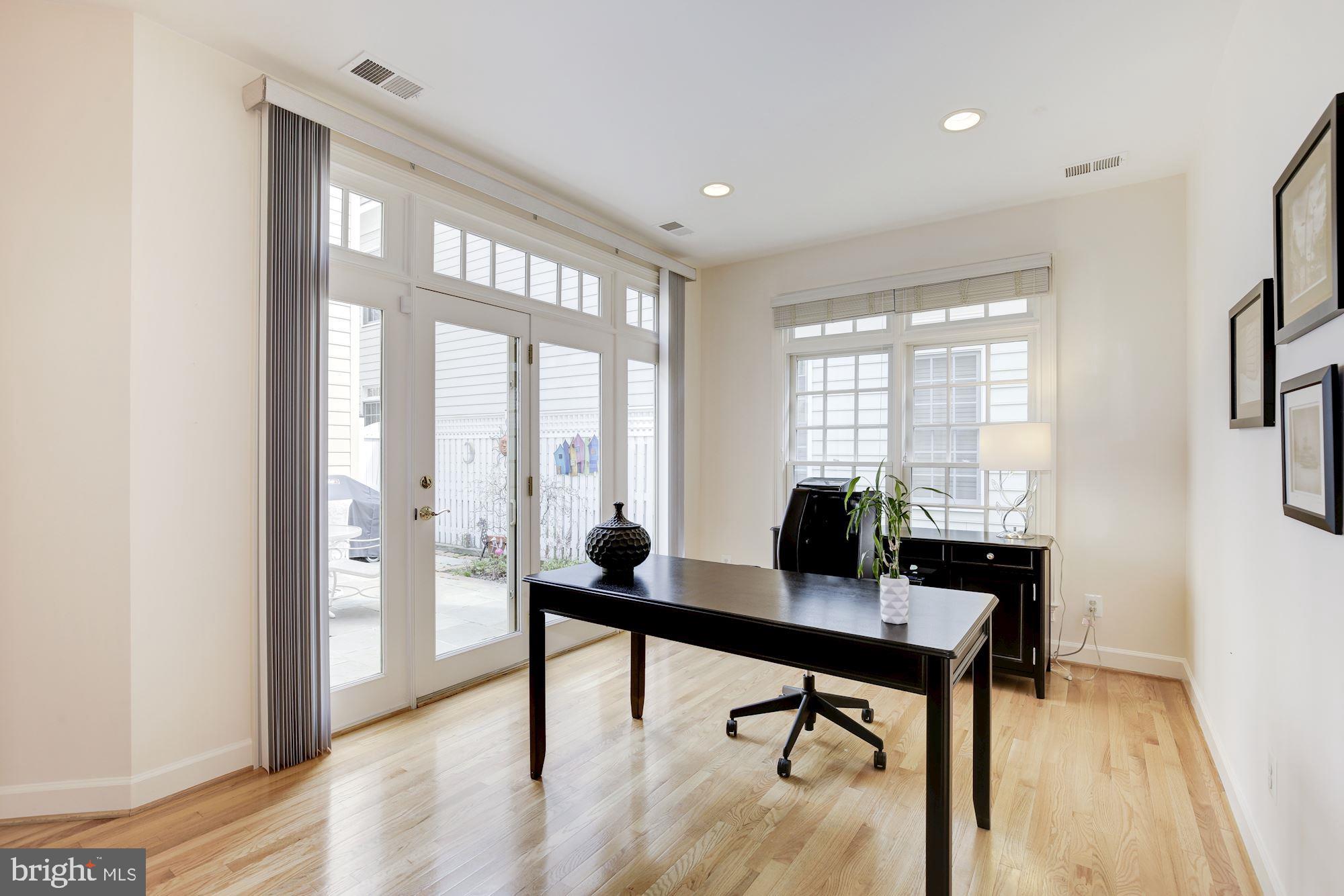 FALLSGROVE - Residential