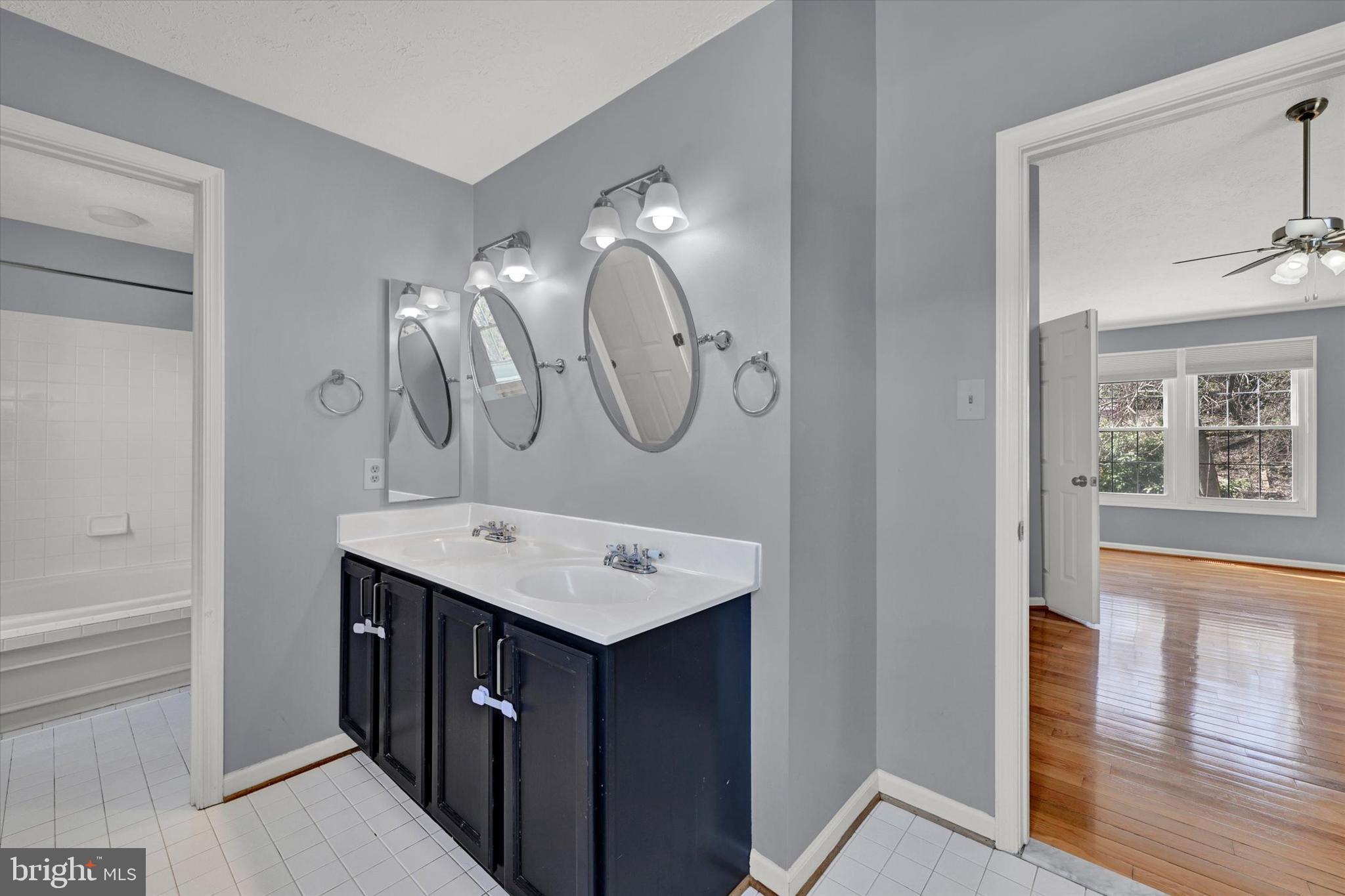 HINES ESTATES - Residential