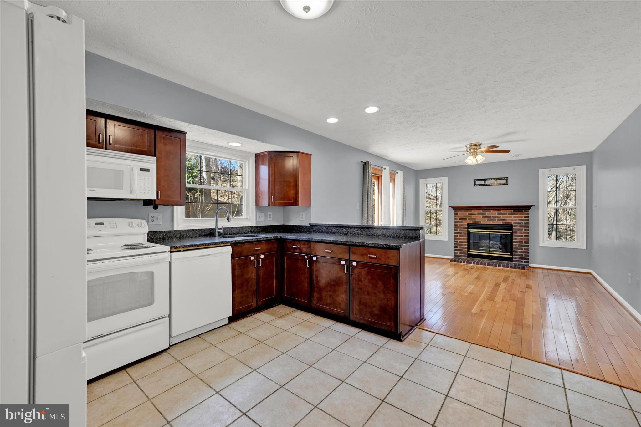 HINES ESTATES - Residential