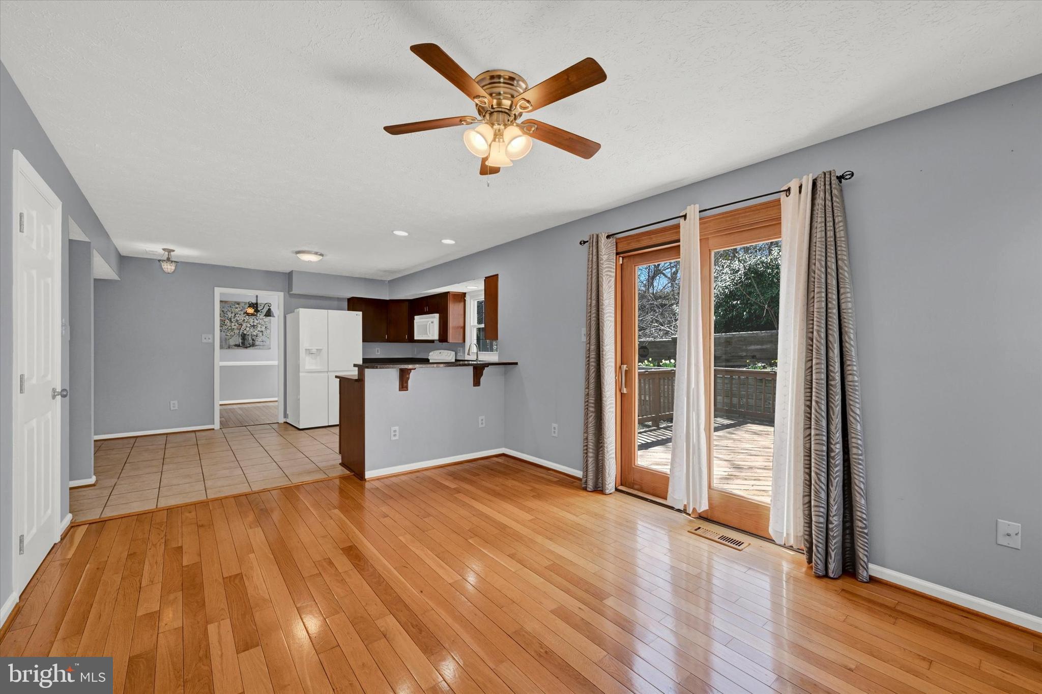 HINES ESTATES - Residential