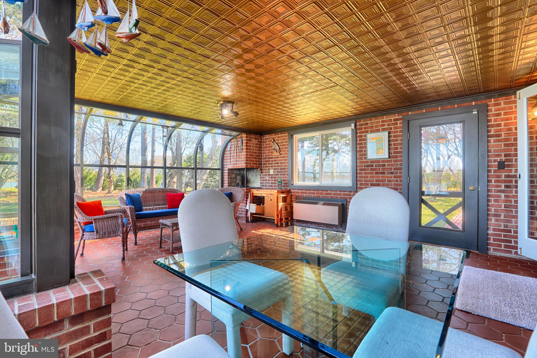 PRESQUILE - Residential